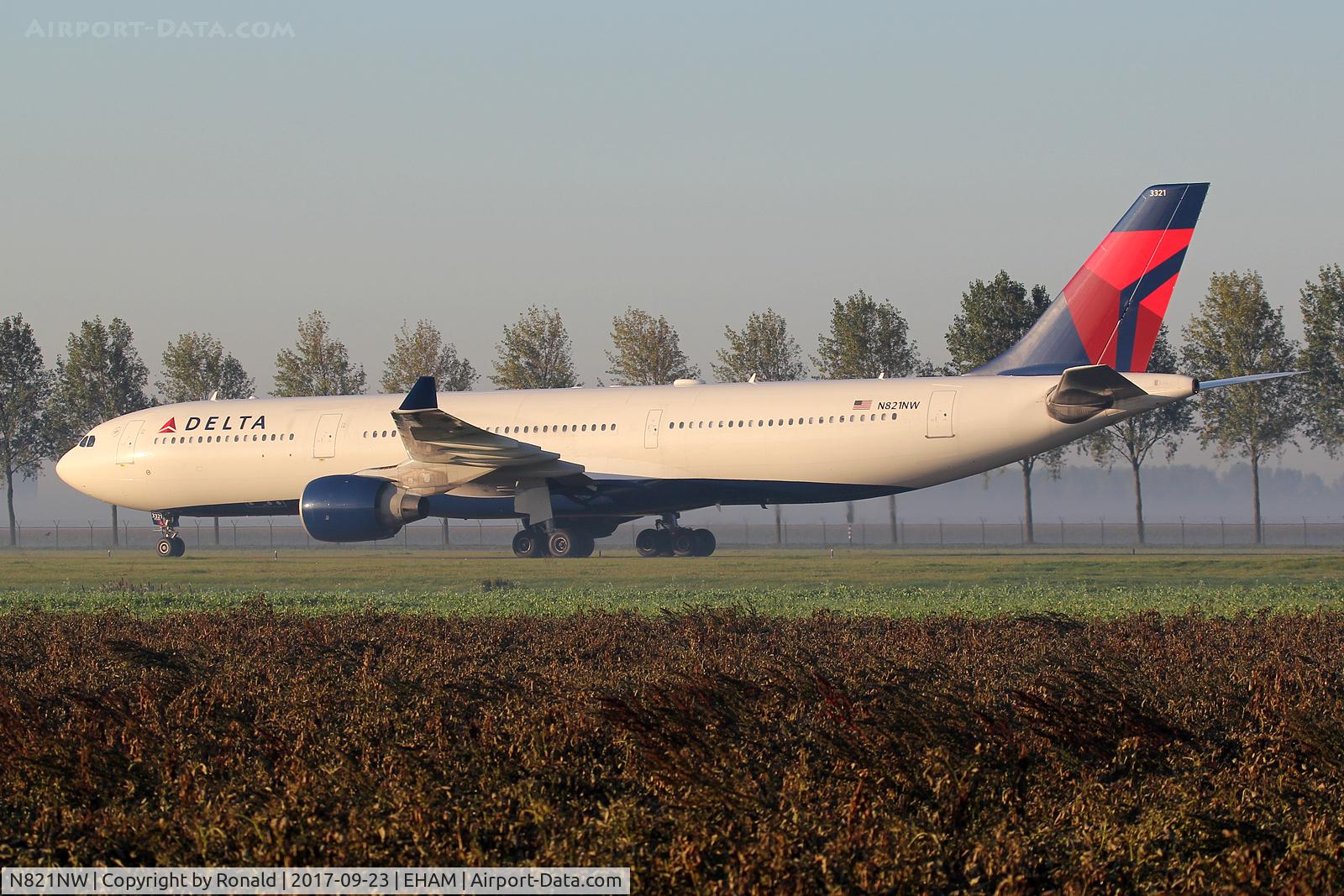 N821NW, 2007 Airbus A330-323 C/N 0865, at spl