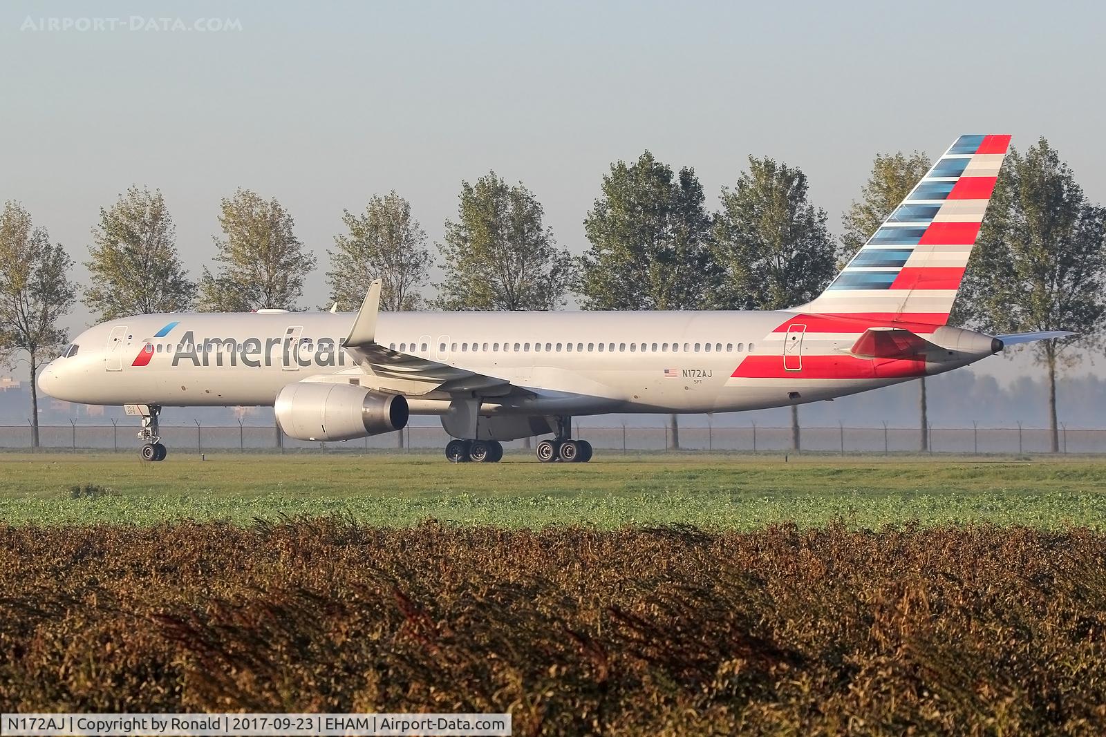 N172AJ, 2002 Boeing 757-223 C/N 32400, at spl