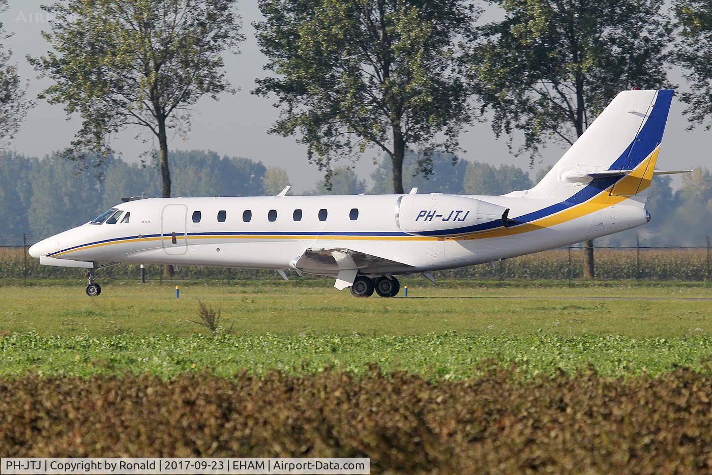 PH-JTJ, 2012 Cessna 680 Citation Sovereign C/N 680-0326, at spl