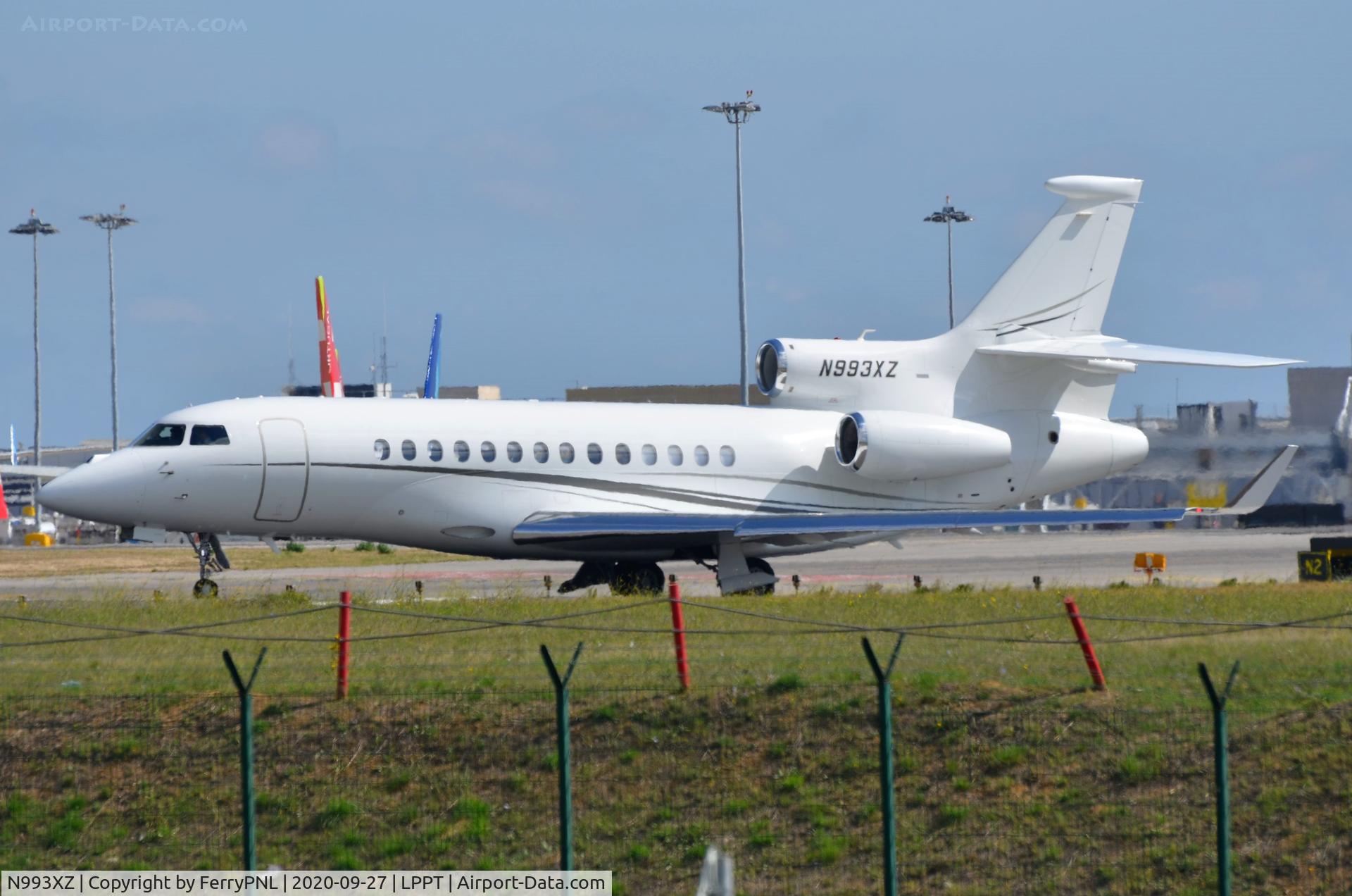 N993XZ, 2013 Dassault Falcon 7X C/N 216, DA7X lining-up