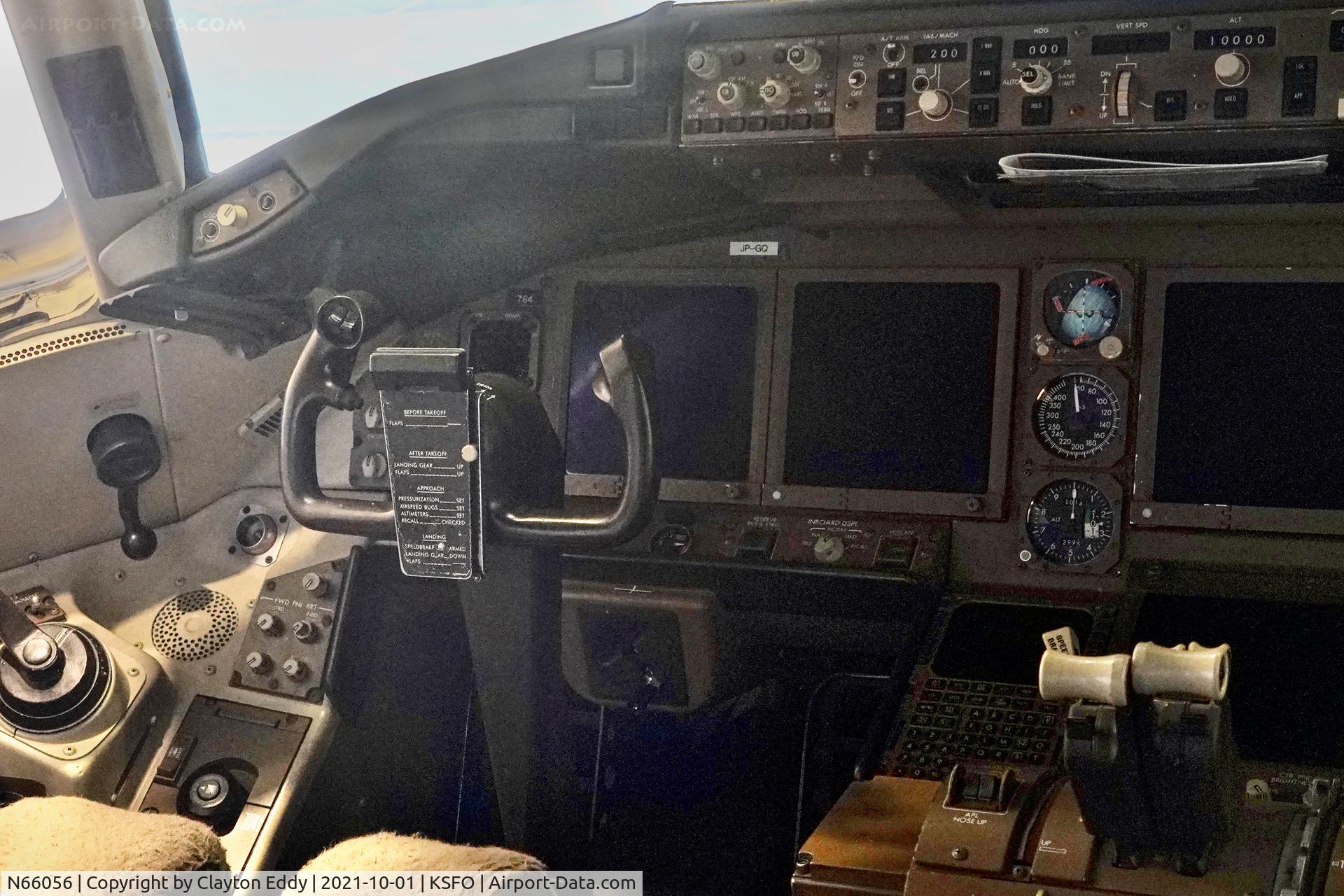 N66056, 2001 Boeing 767-424/ER C/N 29451, SFO 2021.