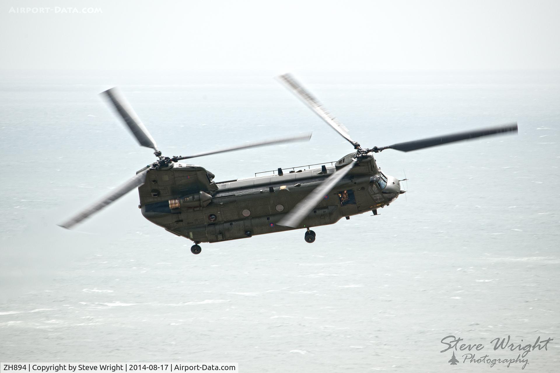 ZH894, Boeing Vertol Chinook HC.4 C/N M4457, Eastbourne Airbourne 2014 at Beachy Head UK