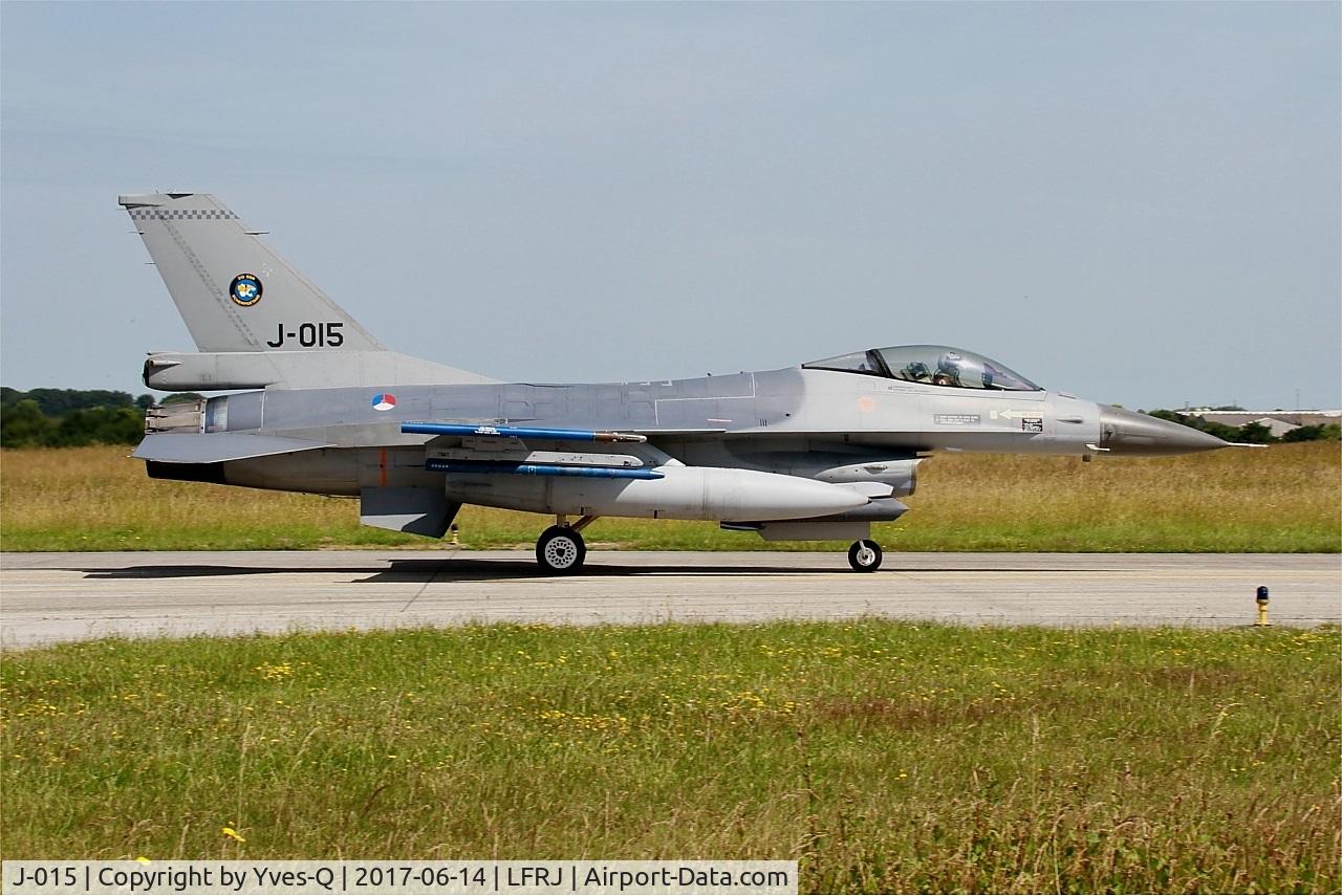 J-015, 1991 Fokker F-16A Fighting Falcon C/N 6D-171, Fokker F-16A Fighting Falcon, Taxiing to flight line, Landivisiau Naval Air Base (LFRJ) Tiger Meet 2017