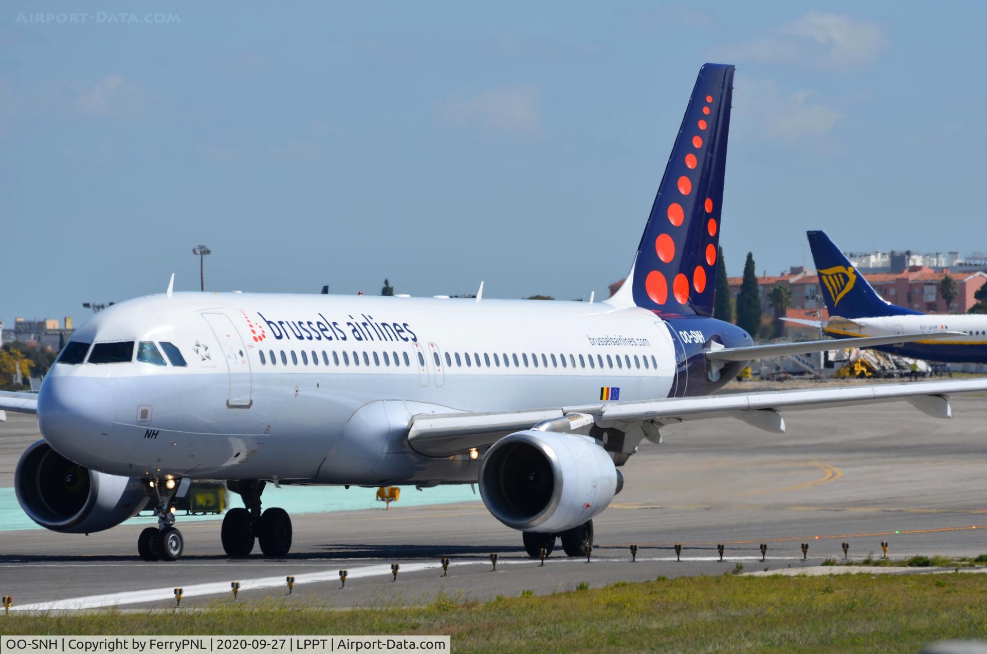 OO-SNH, 2004 Airbus A320-214 C/N 2207, Brussels A320 departing for BRU
