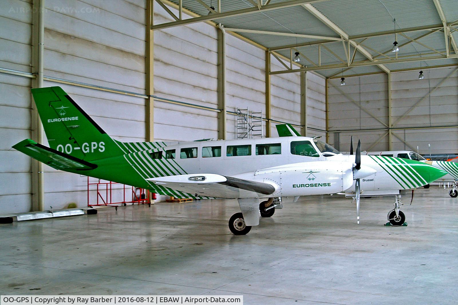OO-GPS, 1980 Cessna 404 Titan Titan C/N 404-0609, OO-GPS   Cessna 404 Titan II [404-0609] (Eurosense) Antwerp-Deurne~OO 12/08/2016