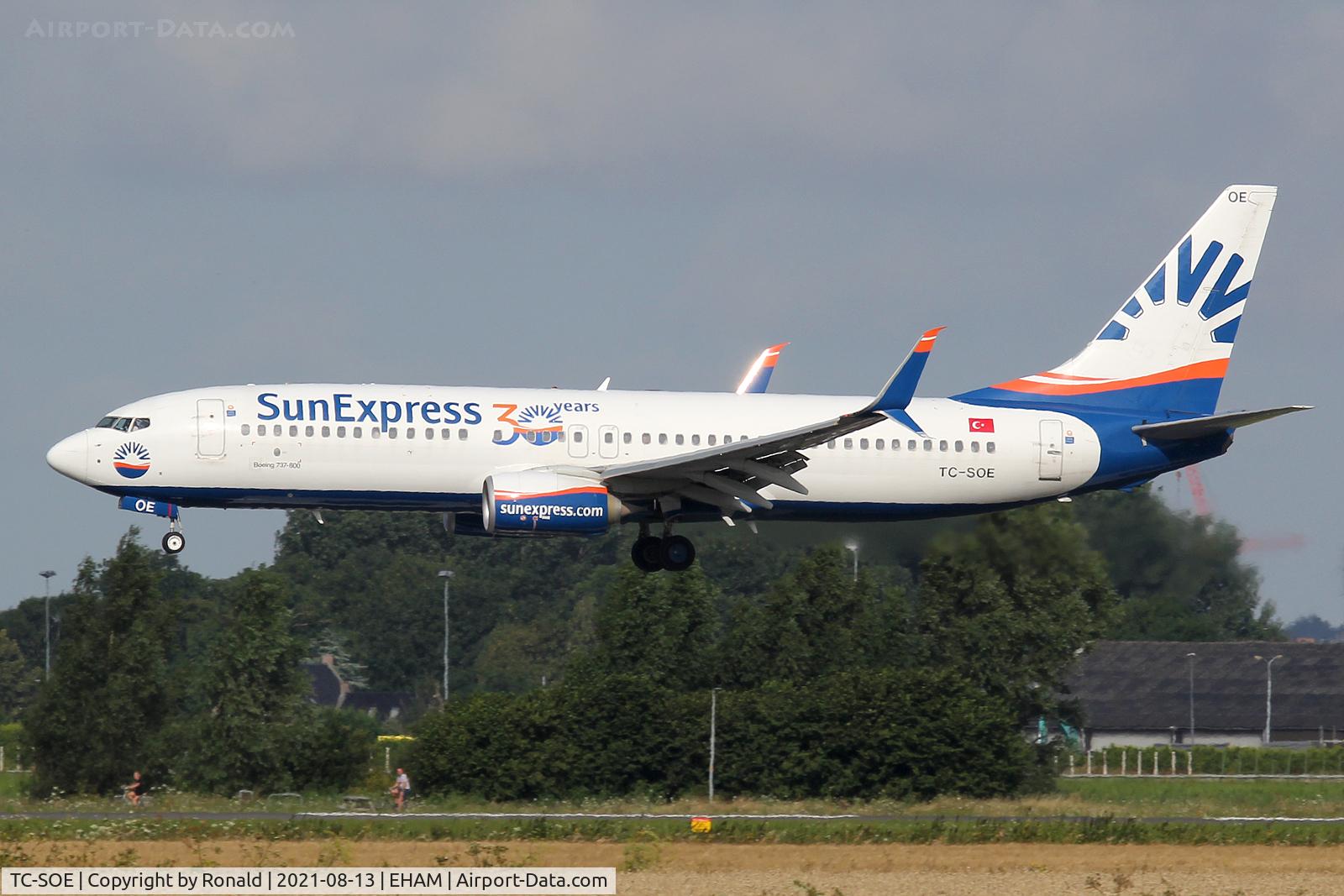 TC-SOE, 2017 Boeing 737-8HC C/N 61177, at spl