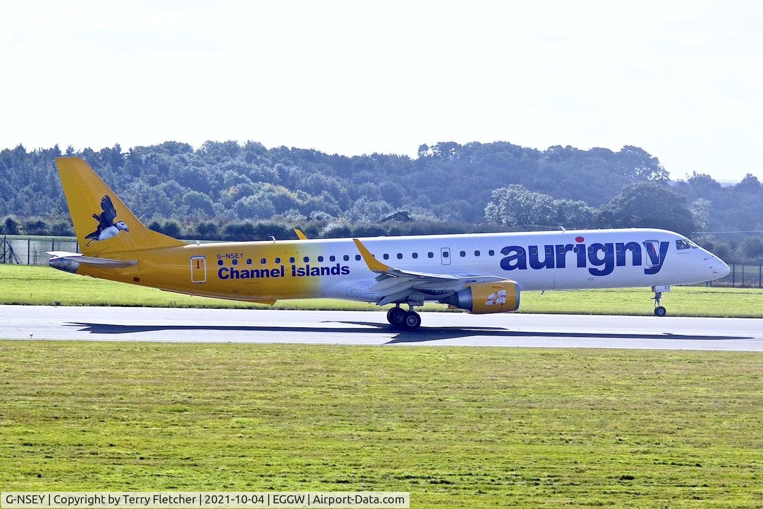 G-NSEY, 2014 Embraer 195STD (ERJ-190-200STD) C/N 19000671, At Luton