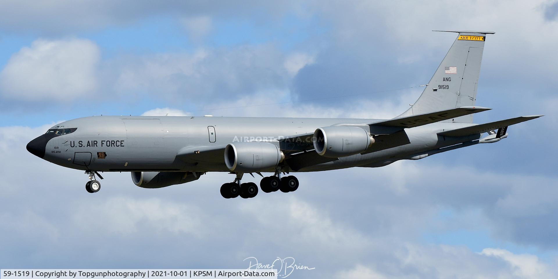 59-1519, 1959 Boeing KC-135R Stratotanker C/N 18007, ADVICE03 coming in for a weekend of CAP refueling.