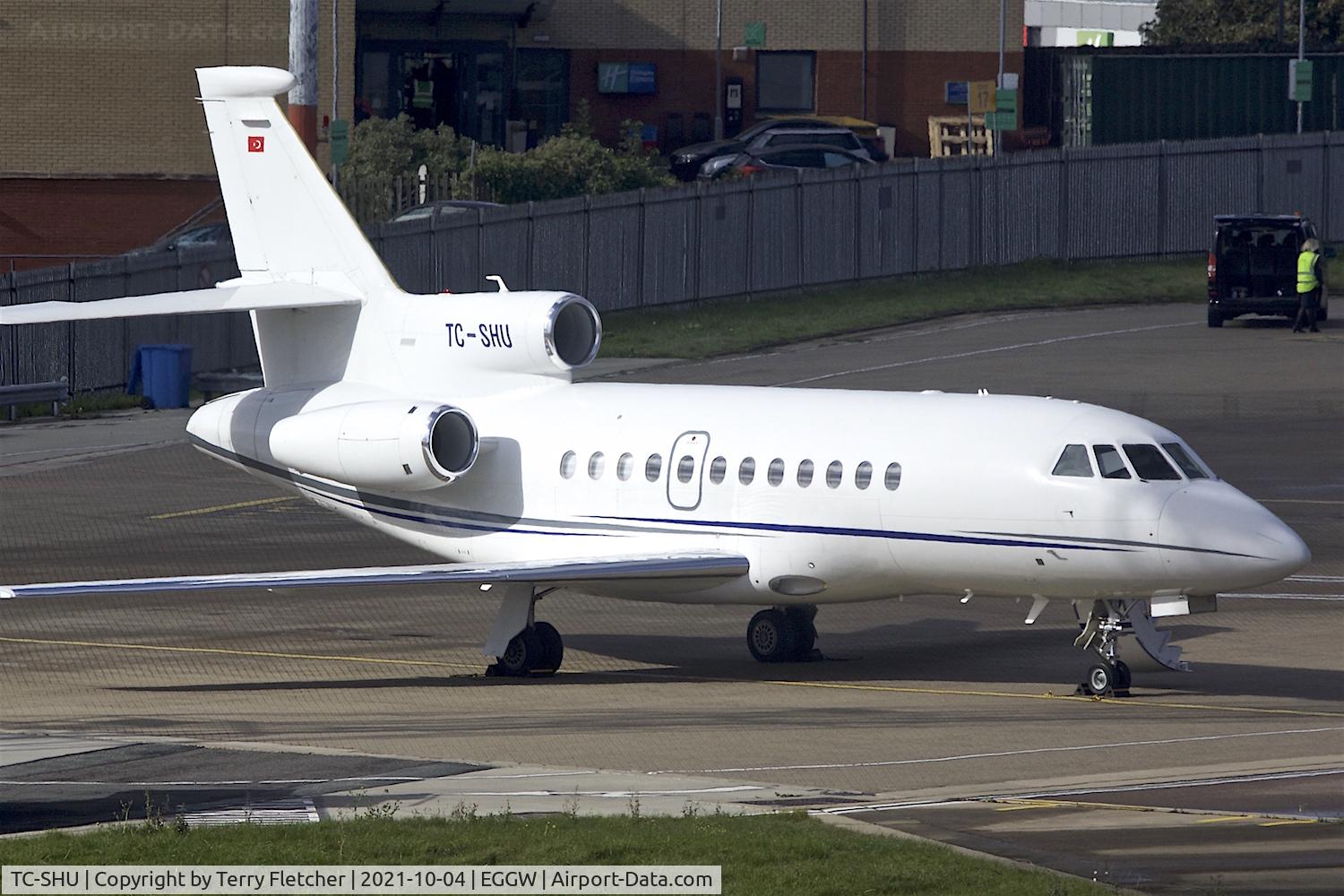 TC-SHU, 2007 Dassault Falcon 900DX C/N 617, At Luton