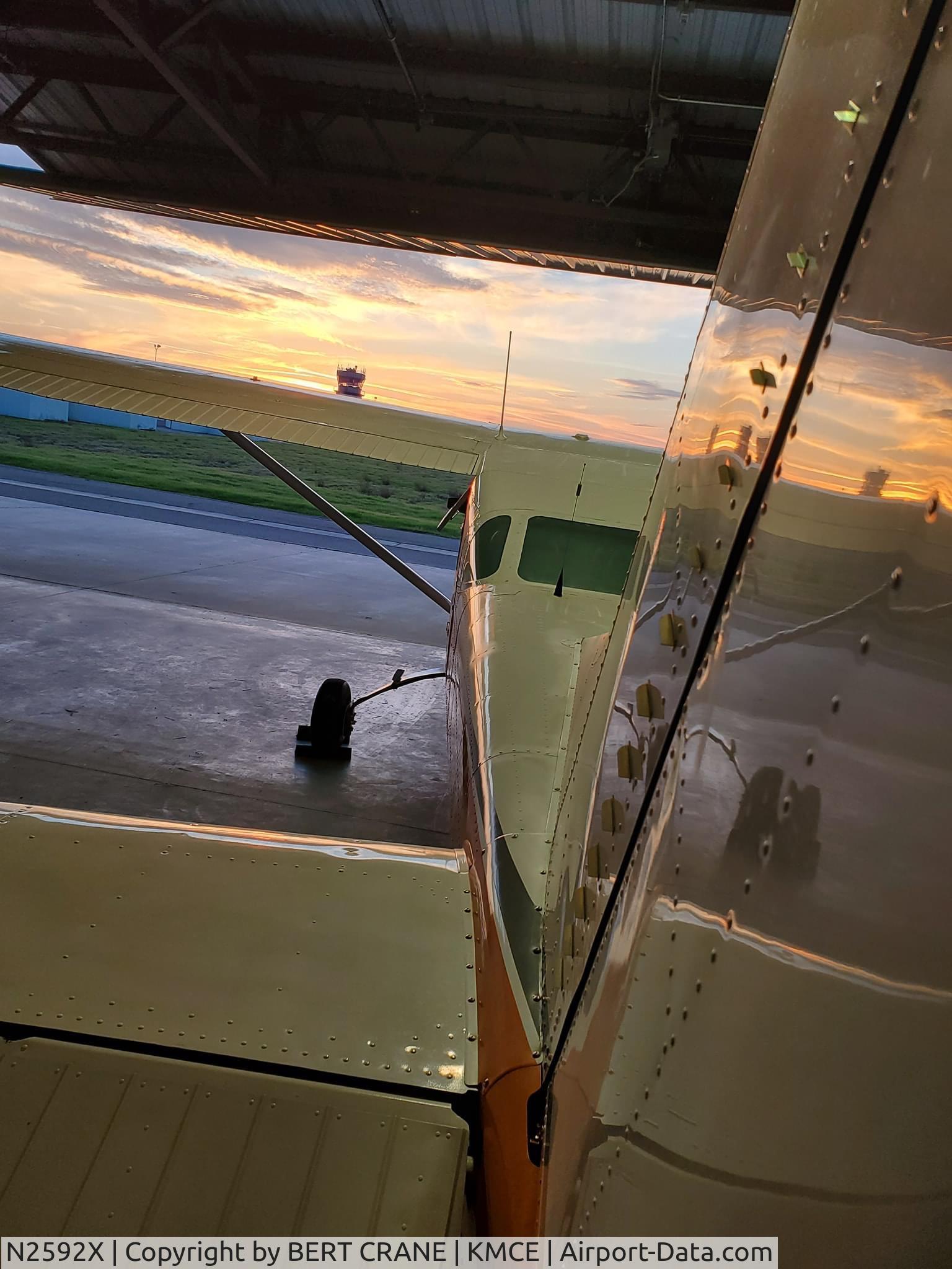 N2592X, 1965 Cessna P206 Super Skylane C/N P206-0092, Sundown