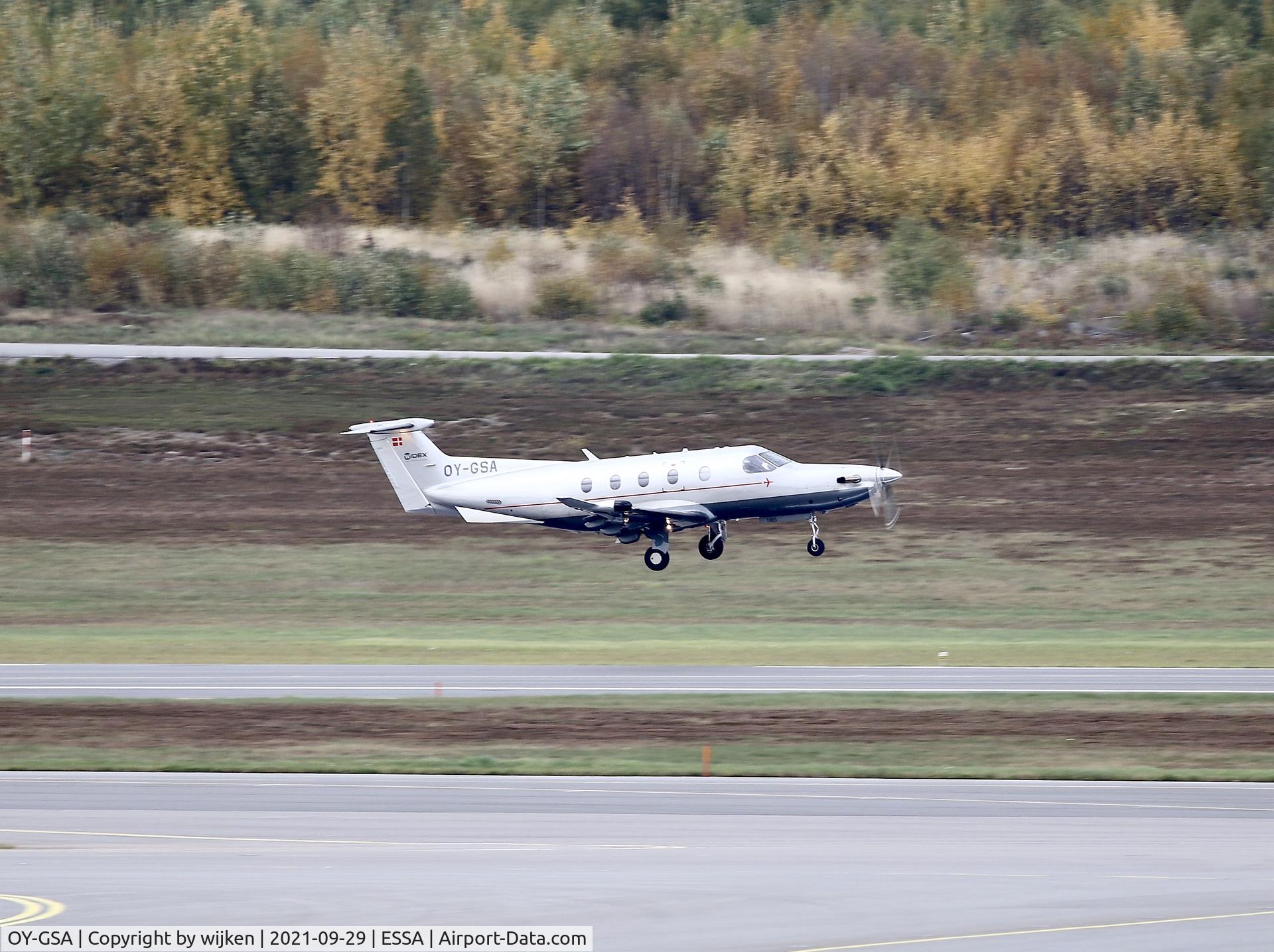 OY-GSA, 2008 Pilatus PC-12/47E C/N 1065, RWY 08