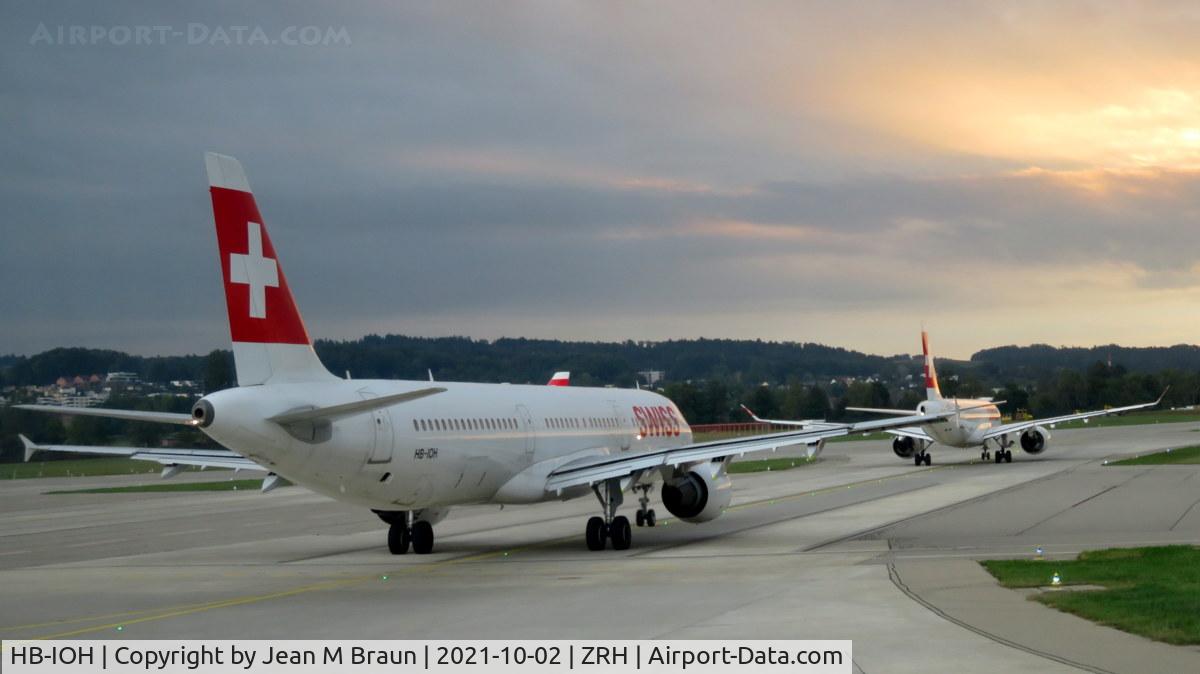 HB-IOH, 1997 Airbus A321-111 C/N 664, Early morning take off at Zurich-Kloten Airport