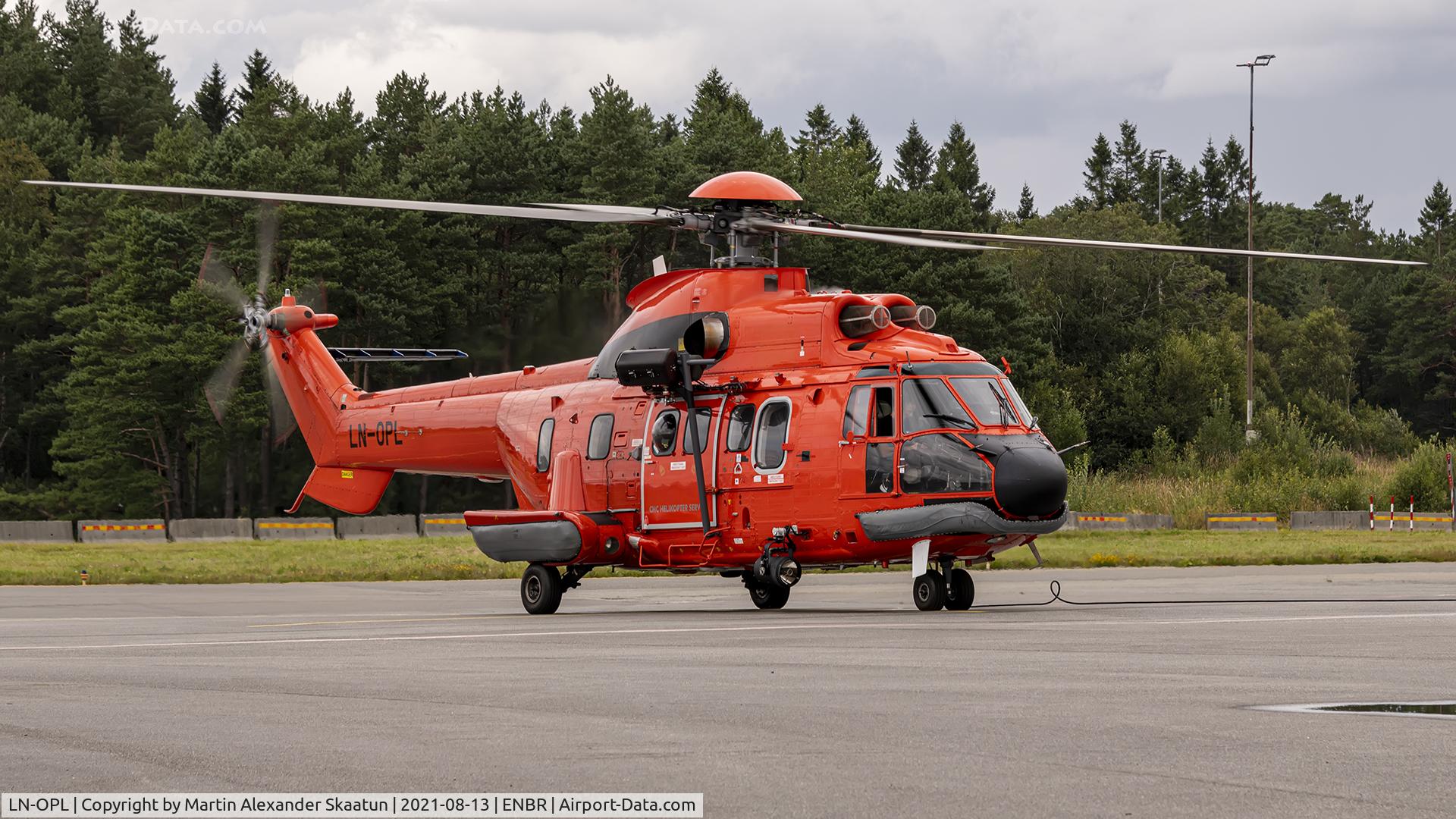 LN-OPL, Airbus Helicopters AS-332L-1 Super Puma C/N 9002, Taxying in to parking.