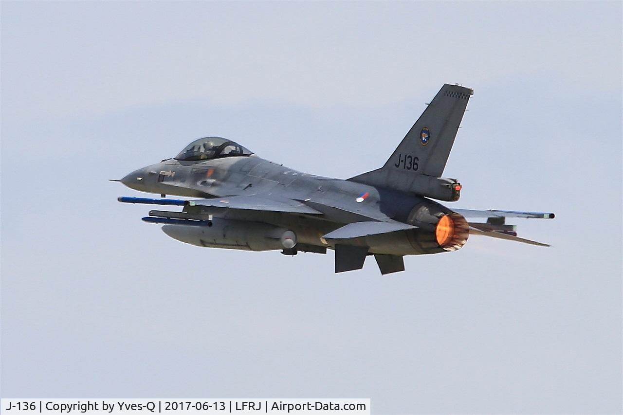 J-136, Fokker F-16AM Fighting Falcon C/N 6D-126, Fokker F-16AM Fighting Falcon, Climbing from rwy 26, Landivisiau Naval Air Base (LFRJ) Tiger Meet 2017