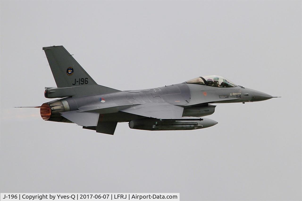J-196, Fokker F-16AM Fighting Falcon C/N 6D-103, Fokker F-16AM Fighting Falcon, Take off rwy 26, Landivisiau Naval Air Base (LFRJ) Tiger Meet 2017