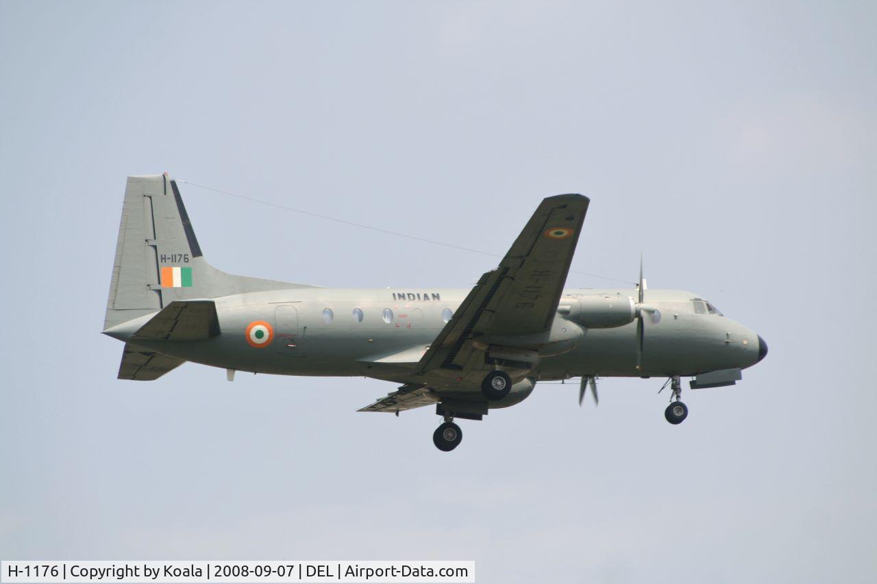 H-1176, 1971 Hindustan Aeronautics HS-748-2M/LFD C/N 532, Hot day, 40 degrees.