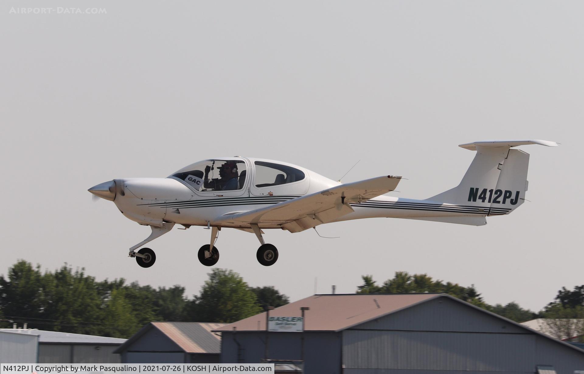 N412PJ, 2005 Diamond DA-40 Diamond Star C/N 40.495, Diamond DA-40