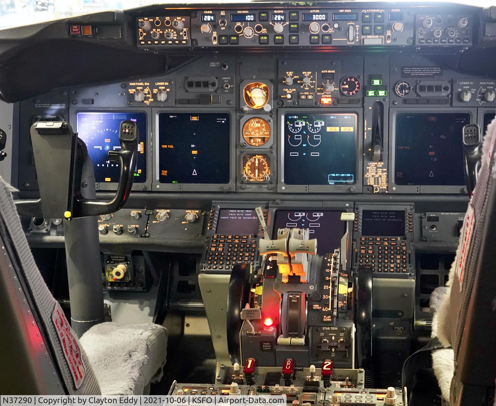N37290, 2004 Boeing 737-824 C/N 31601, SFO 2021.