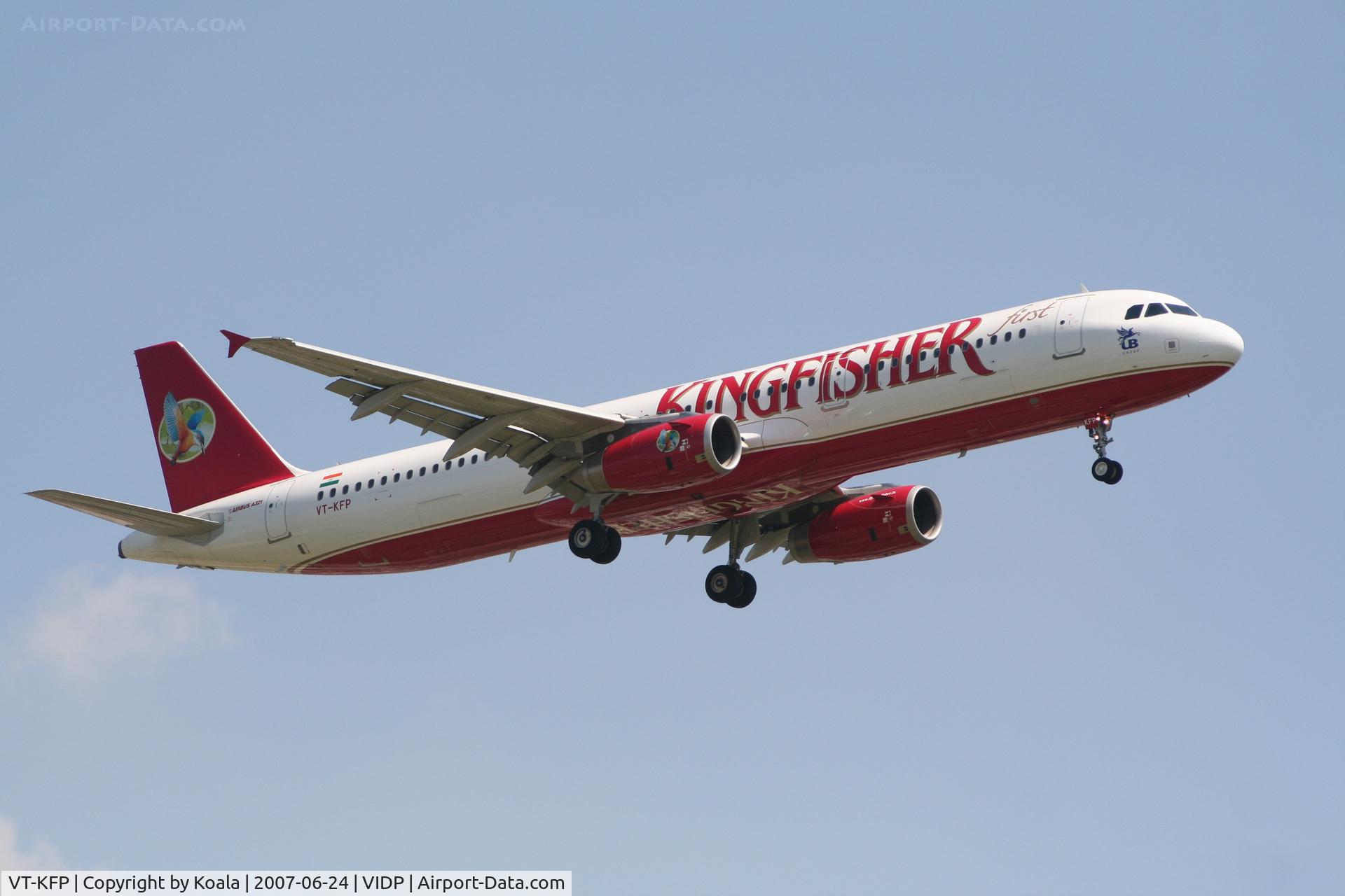 VT-KFP, 2006 Airbus A321-211 C/N 2919, Final approach