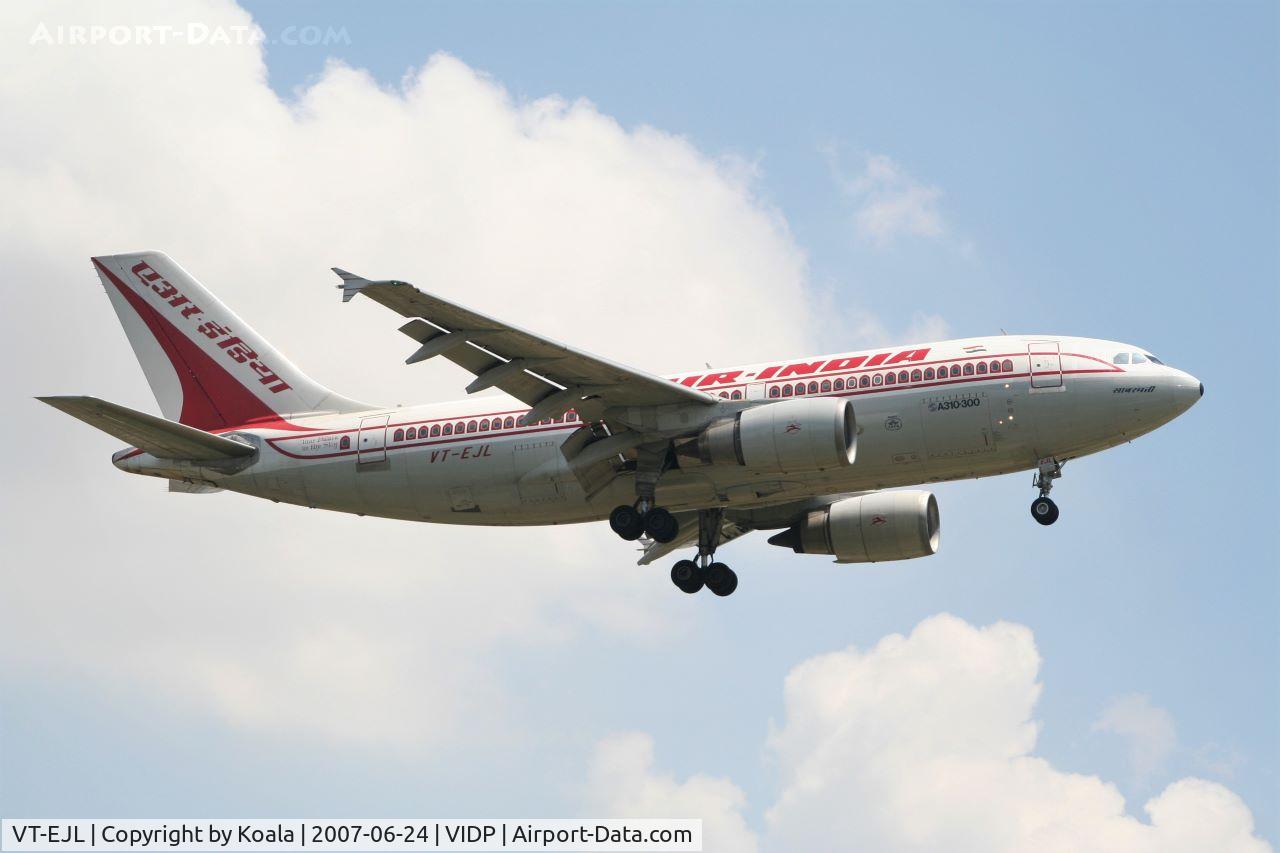 VT-EJL, 1985 Airbus A310-304 C/N 392, Final approach