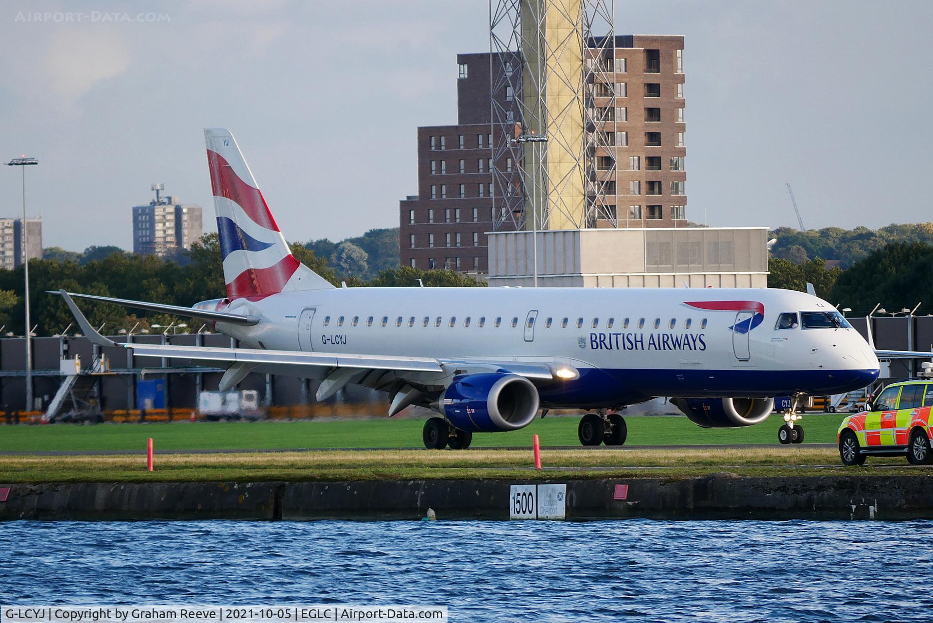 G-LCYJ, 2010 Embraer 190SR (ERJ-190-100SR) C/N 19000339, Just landed at London City.