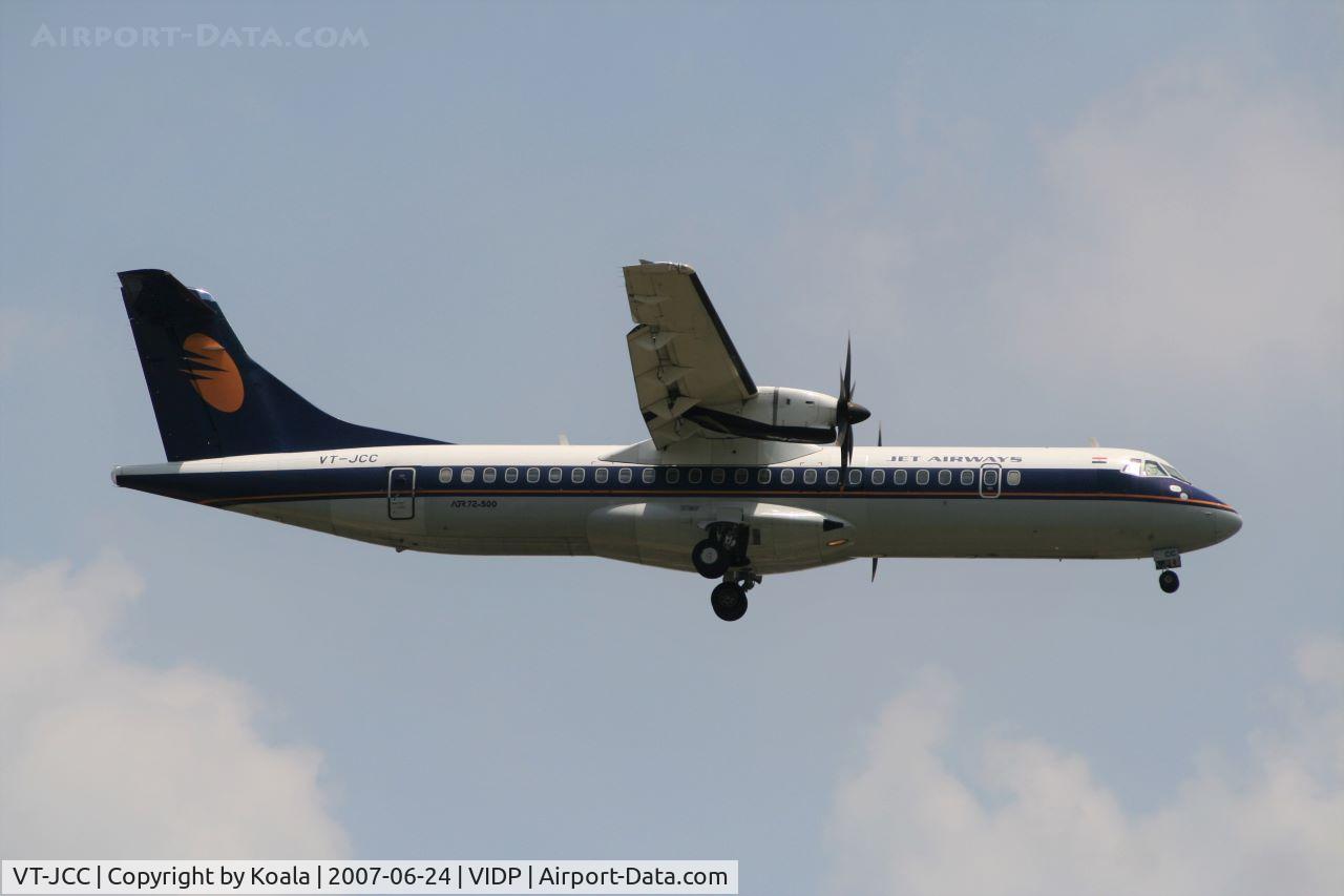 VT-JCC, 1999 ATR 72-212A C/N 593, Final approach