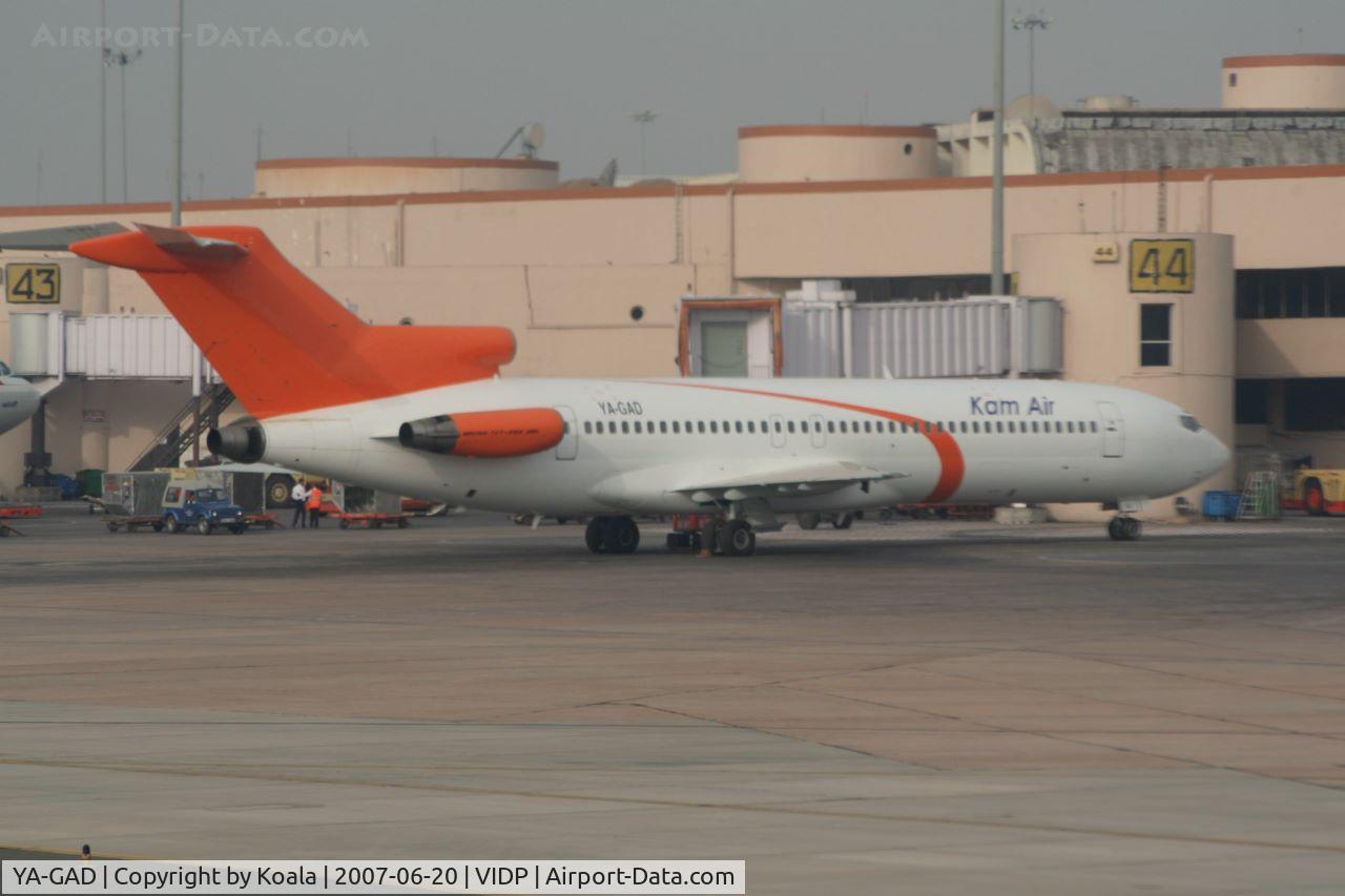 YA-GAD, 1982 Boeing 727-243 C/N 22702, Shot from taxing plane.