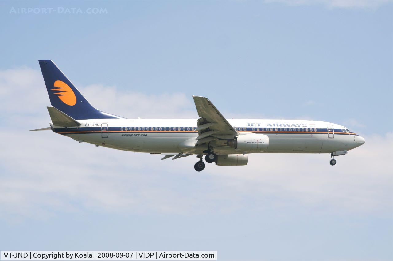 VT-JND, 1998 Boeing 737-85R C/N 29037, Final approach