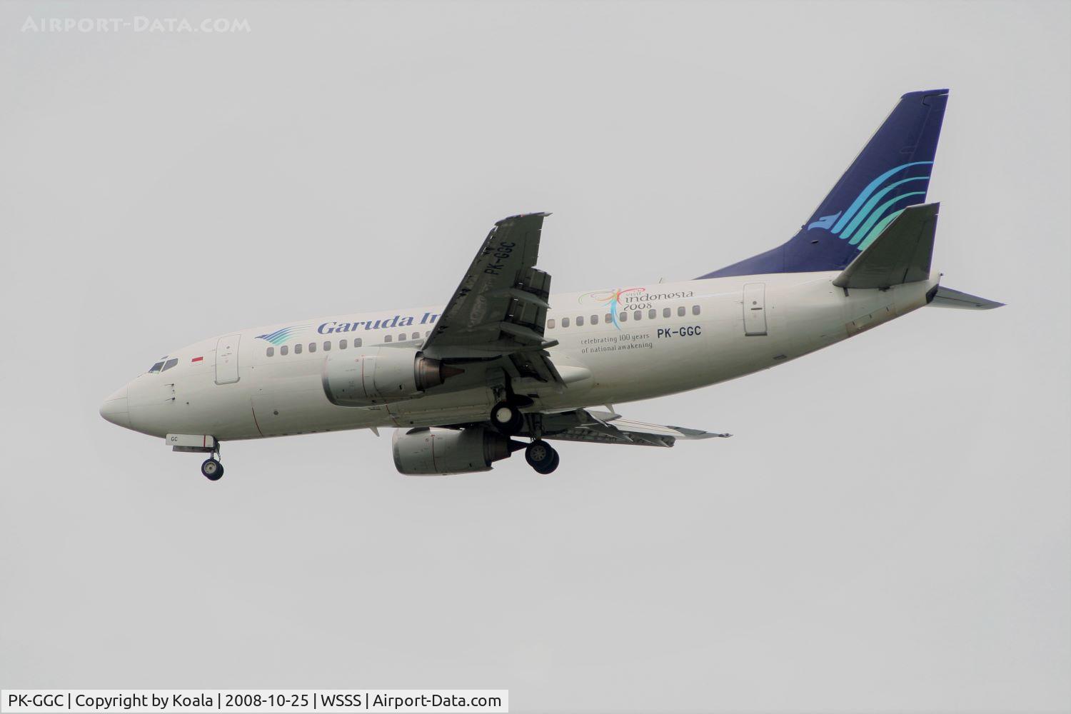 PK-GGC, 1997 Boeing 737-5U3 C/N 28727, Final approach