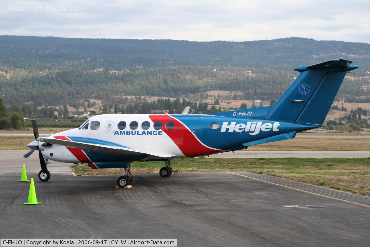 C-FHJO, 1983 Beech B200 King Air C/N BB-1126, Resting on the apron