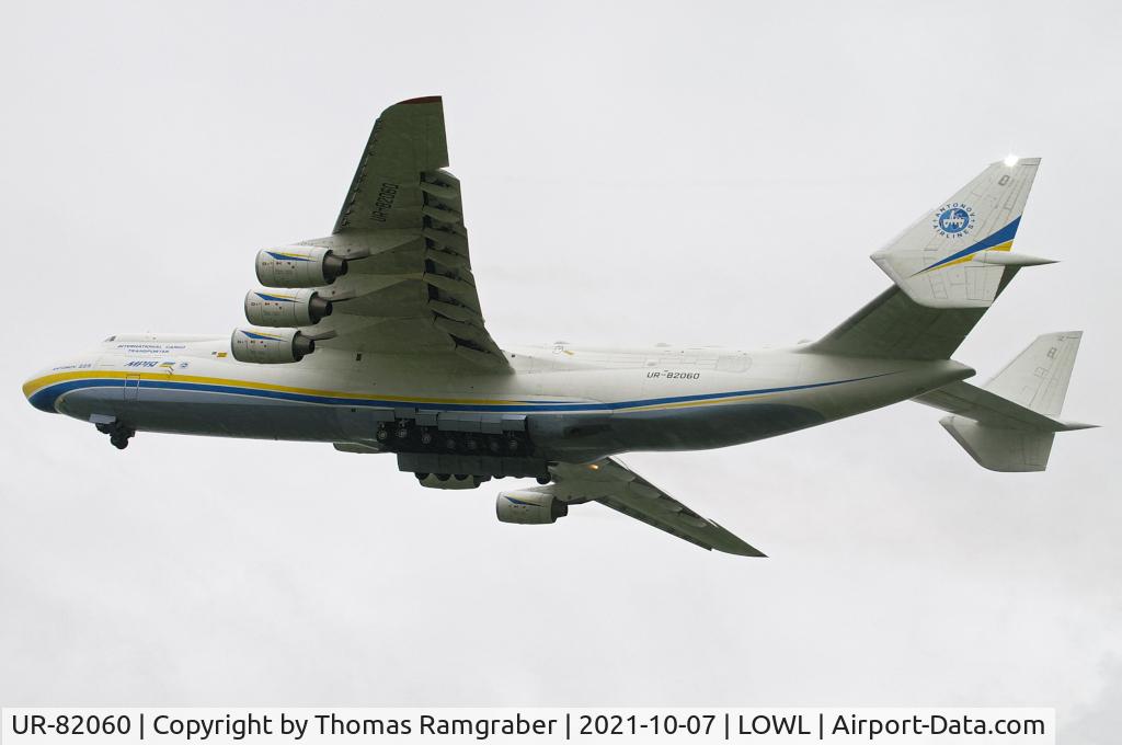 UR-82060, 1988 Antonov An-225 Mriya C/N 19530503763, Antonov Airlines Antonov An-225