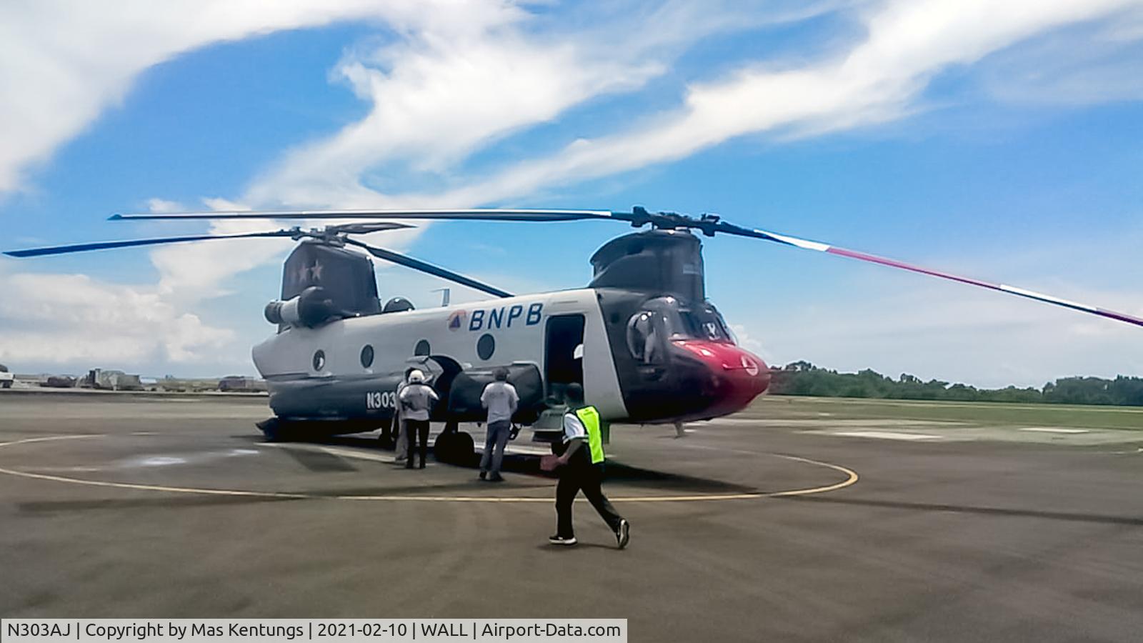 N303AJ, 1989 Boeing CH-47D C/N 89-0132, This photo we're taken at Balikpapan