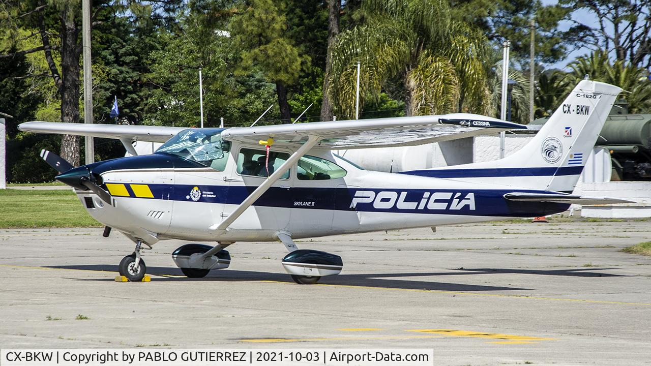 CX-BKW, 1979 Cessna 182Q Skylane C/N 182-67221, AVION POLICIAL