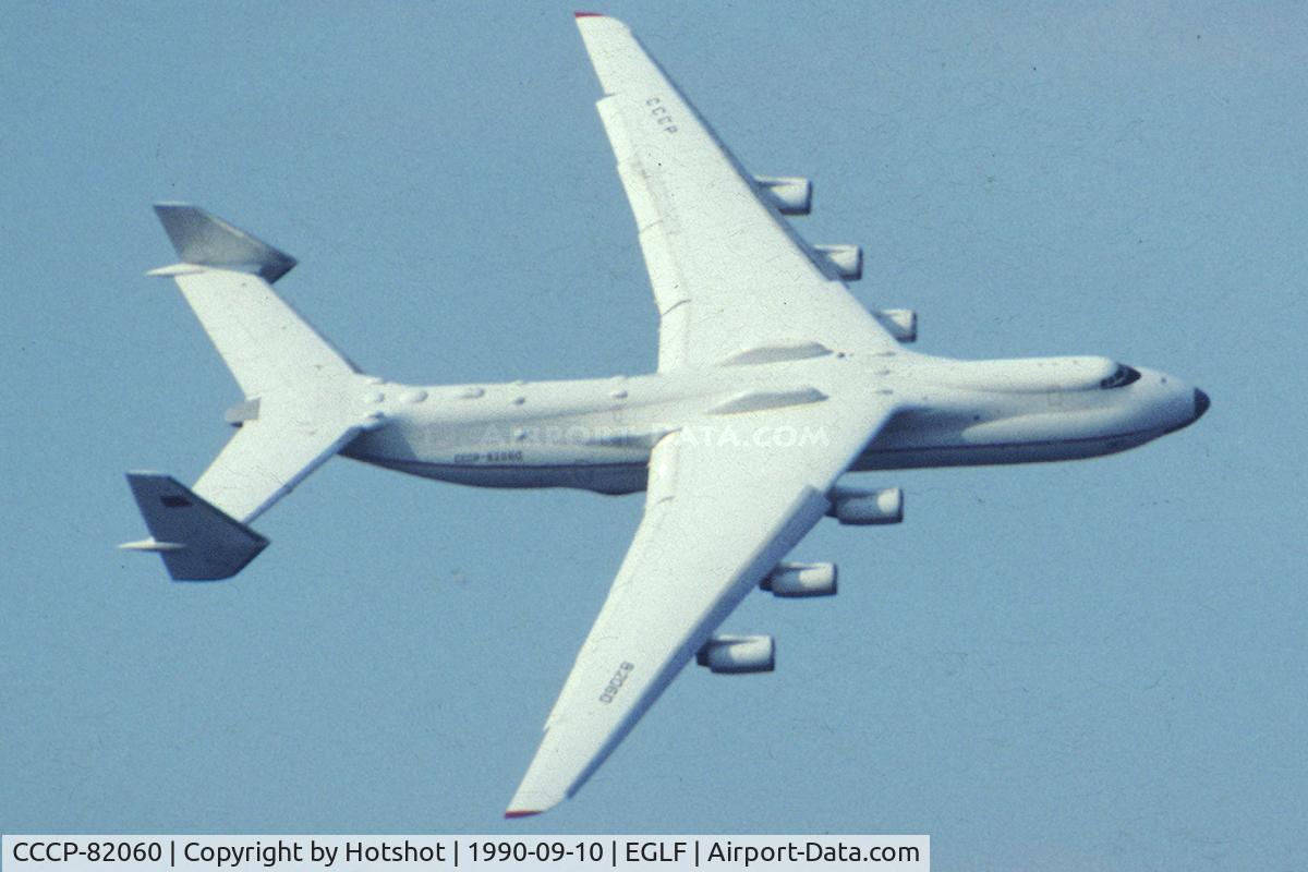 CCCP-82060, 1988 Antonov An-225 Mriya C/N 19530503763, Turning on the sunny side
