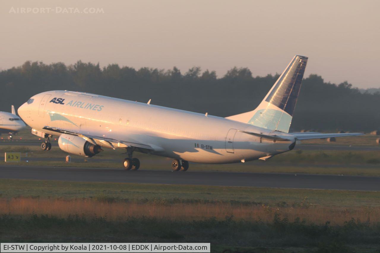 EI-STW, 1998 Boeing 737-4M0 (SF) C/N 29201, Departure to EMA.