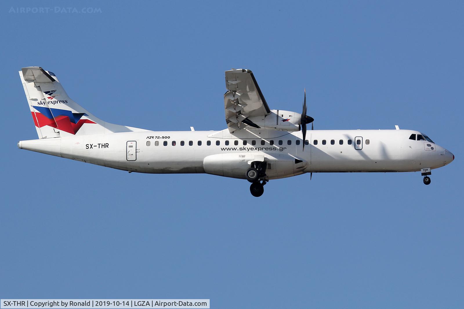 SX-THR, 1998 ATR 72-212A C/N 563, at zth