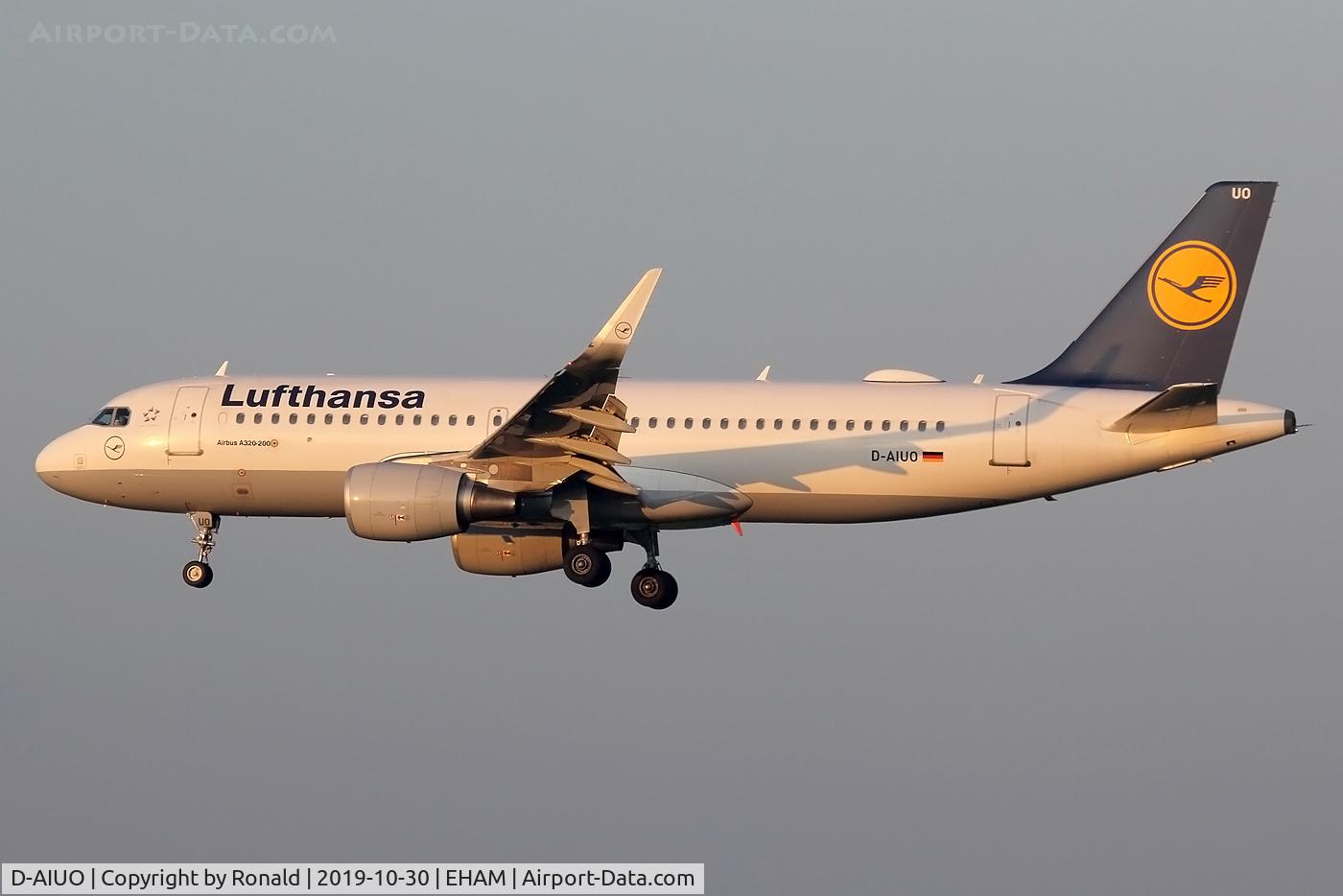 D-AIUO, 2015 Airbus A320-214 C/N 6636, at spl