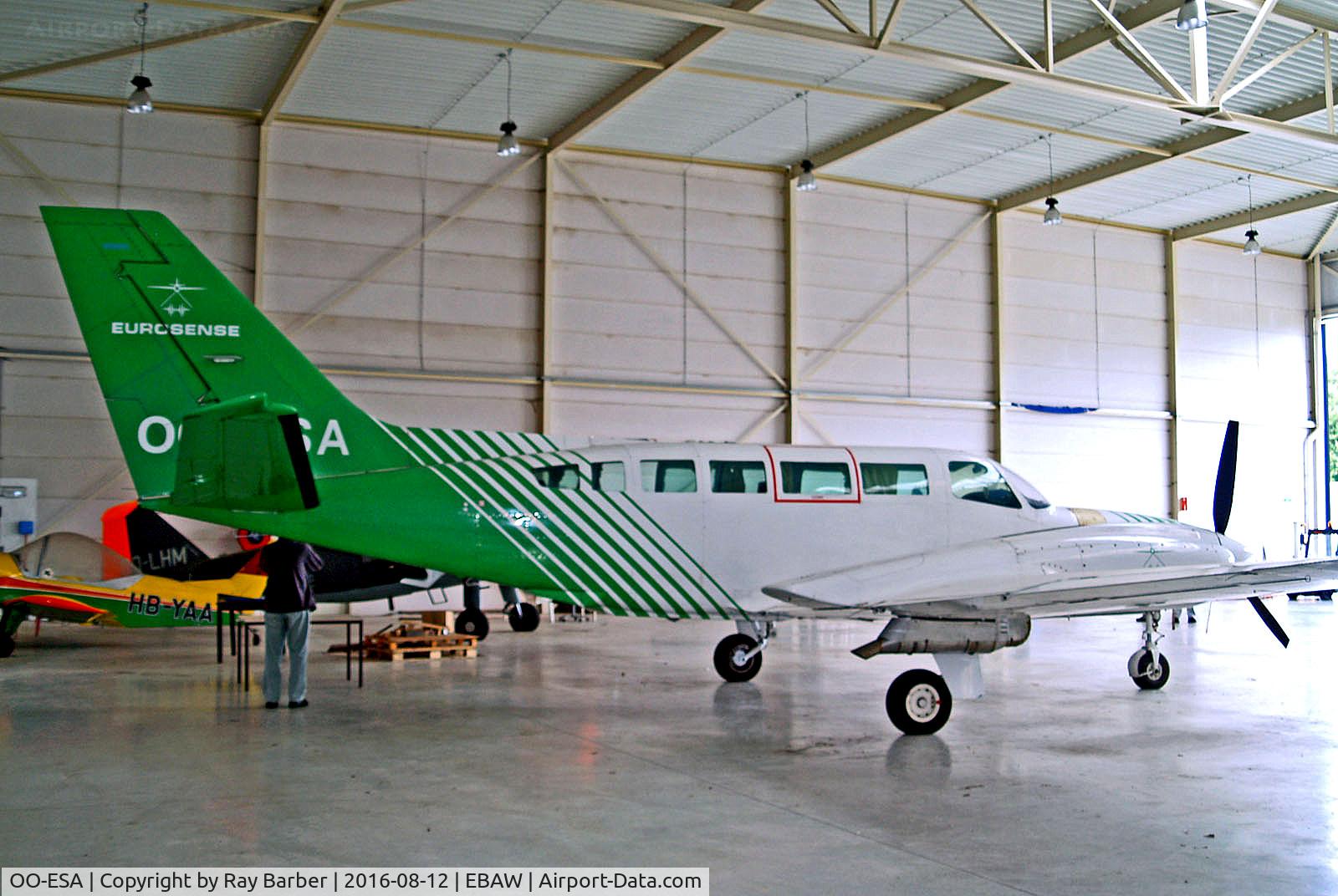 OO-ESA, 1976 Cessna 404 II Titan C/N 404-0020, OO-ESA   Cessna 404 Titan II [404-0020] (Eurosense) Antwerp-Deurne~OO 12/08/2016