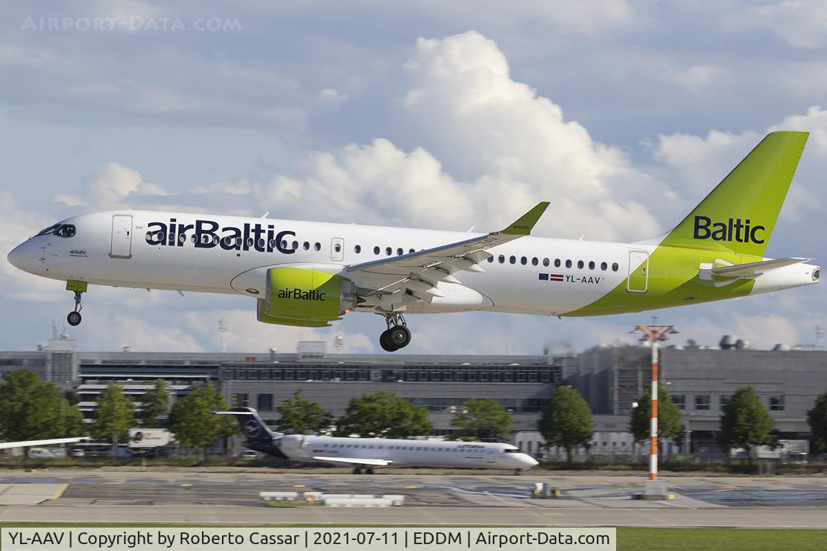 YL-AAV, 2019 Airbus A220-300 C/N 55071, Munich Airport