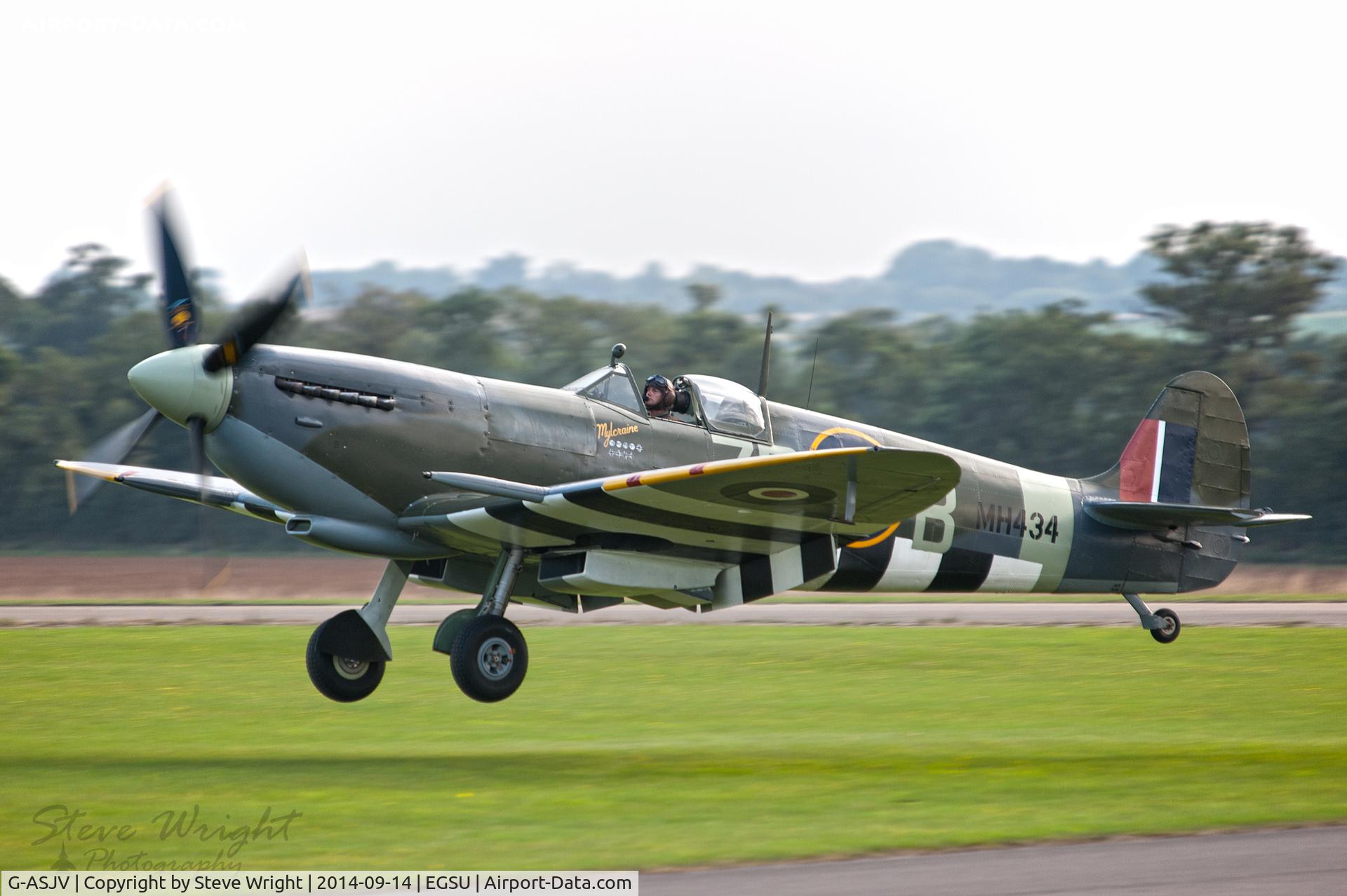 G-ASJV, 1943 Supermarine 361 Spitfire LF.IXb C/N CBAF.IX.552, Duxford Autumn Airshow 2014 UK