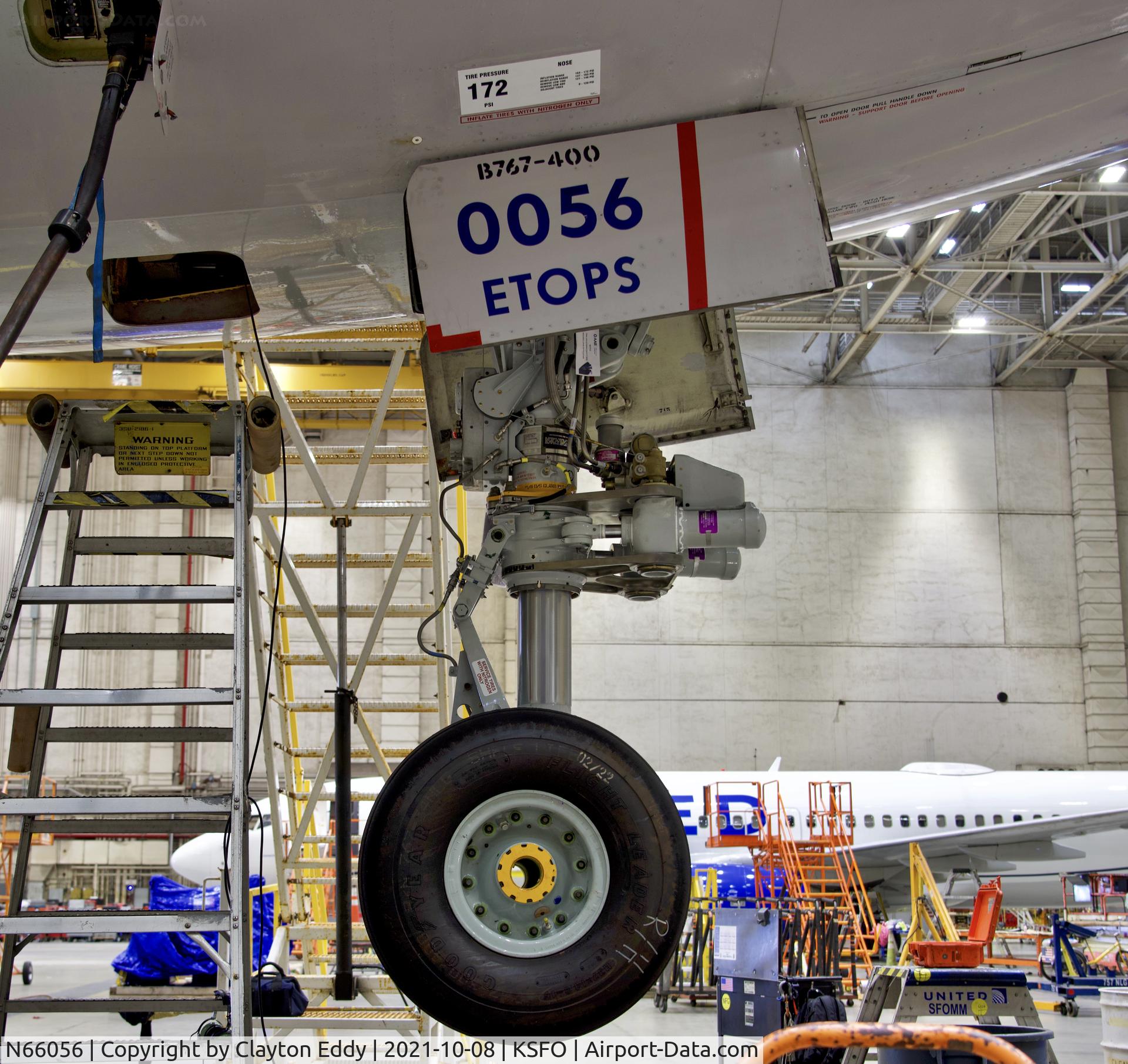 N66056, 2001 Boeing 767-424/ER C/N 29451, SFO 2021.