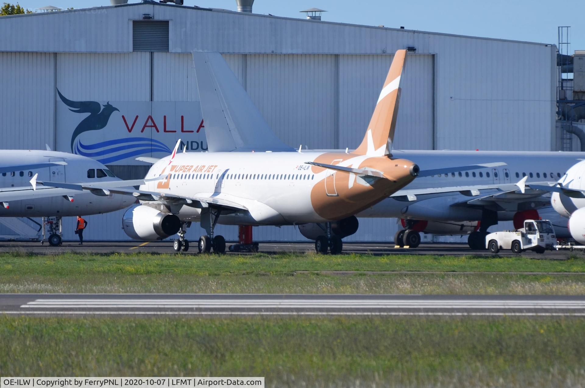 OE-ILW, 2013 Airbus A320-232 C/N 320-232, Super Air Jet A320