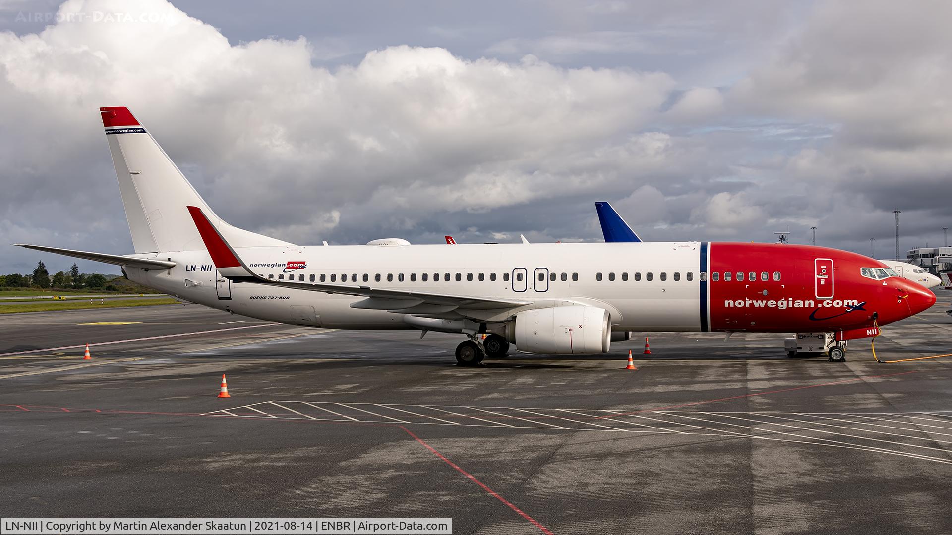 LN-NII, 2014 Boeing 737-8JP C/N 43877, Parked at stand 7.