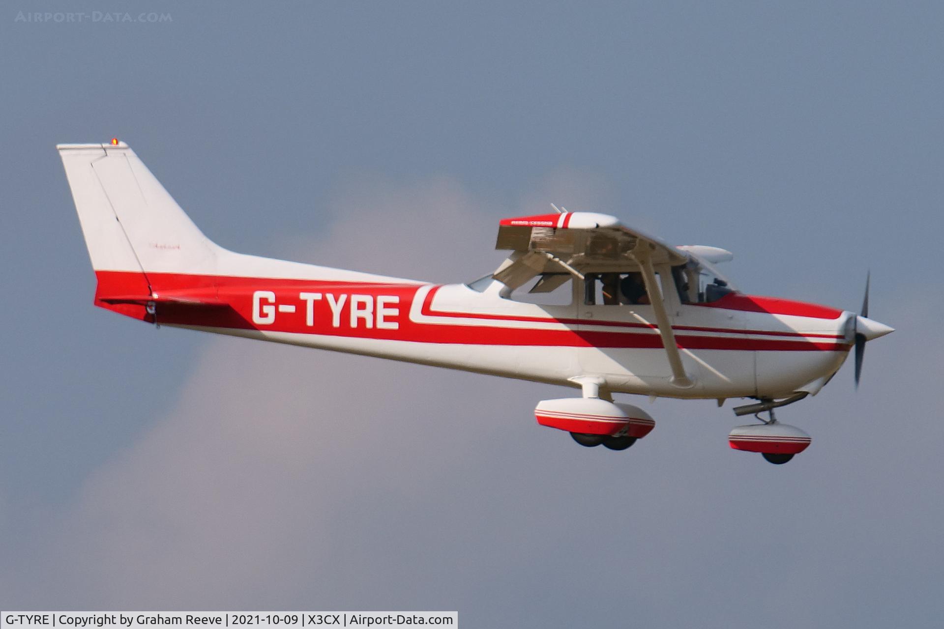 G-TYRE, 1974 Reims Cessna F172M Skyhawk C/N 1222, Landing at Northrepps.
