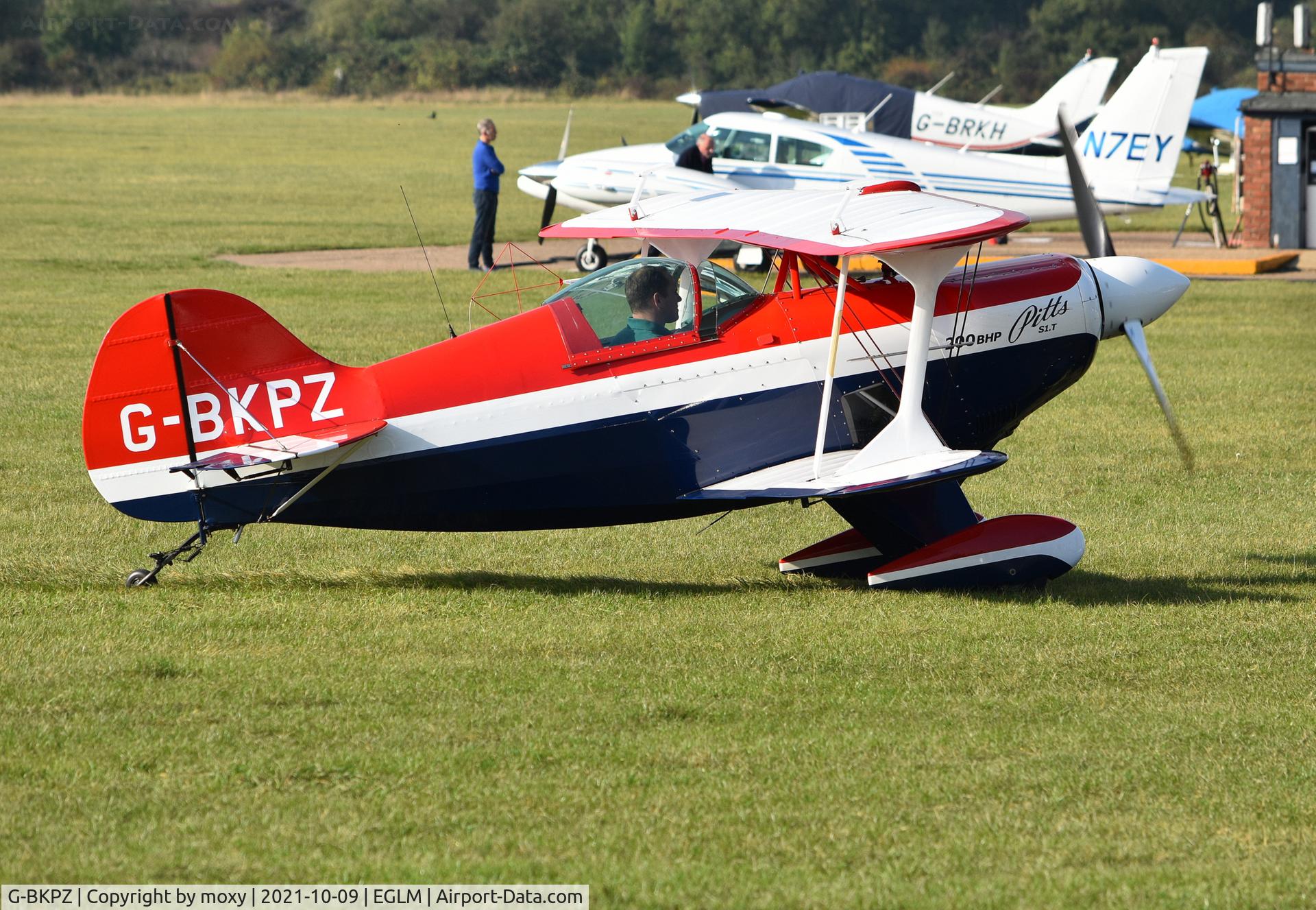 G-BKPZ, 1984 Pitts S-1T Special C/N PFA 009-10852, Pitts S-1T at White Waltham.
