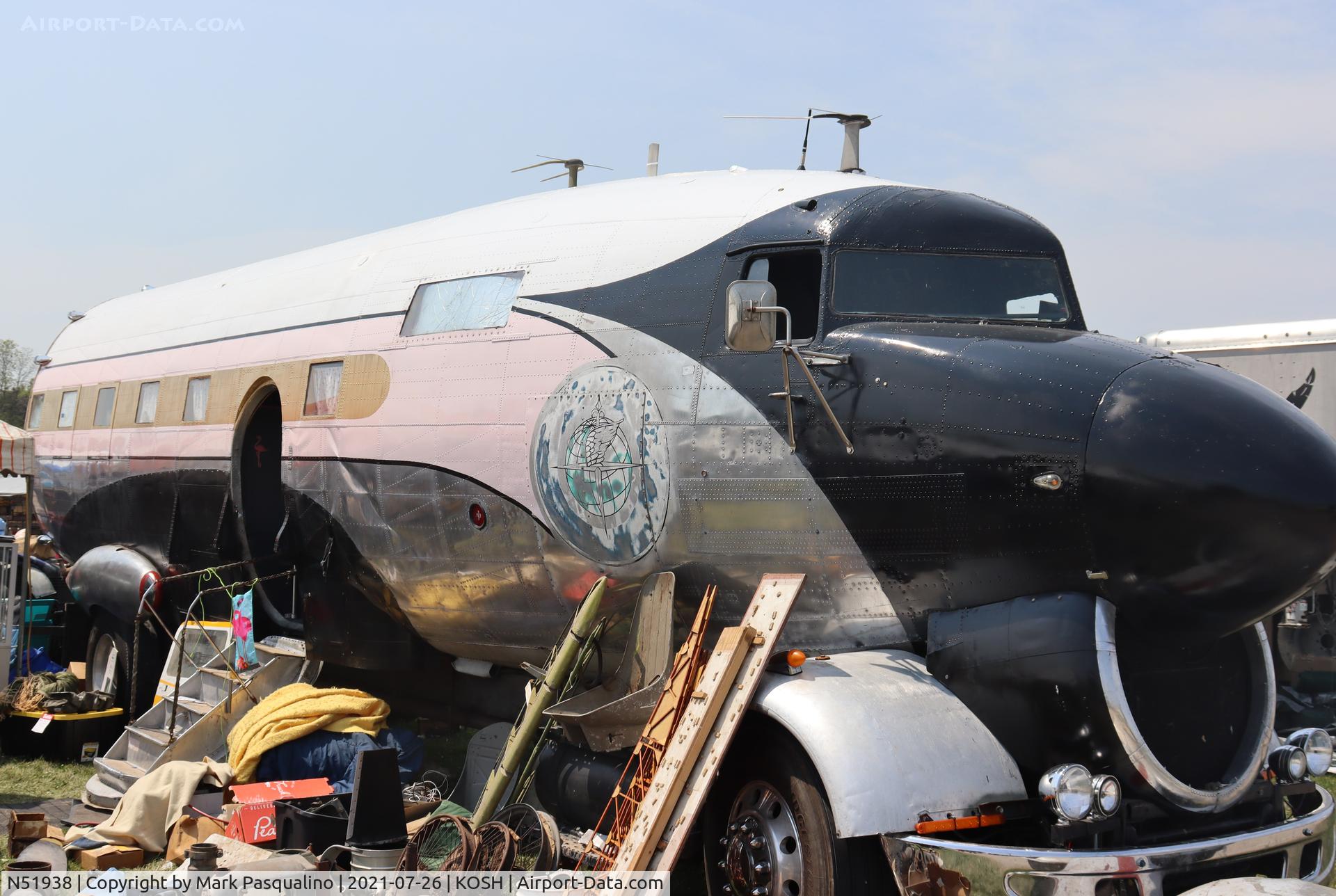 N51938, Douglas DC3C 1830-94 C/N 25956, Douglas DC3C