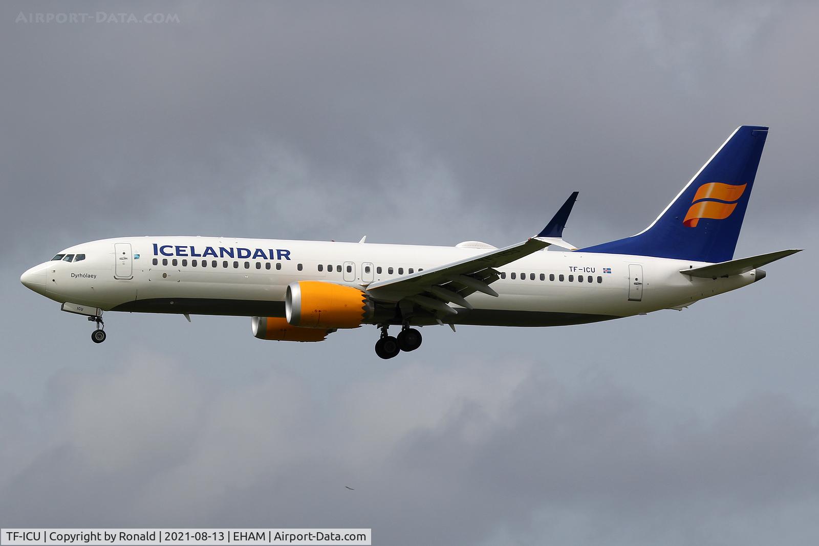 TF-ICU, 2018 Boeing 737-8 MAX C/N 44355, at spl