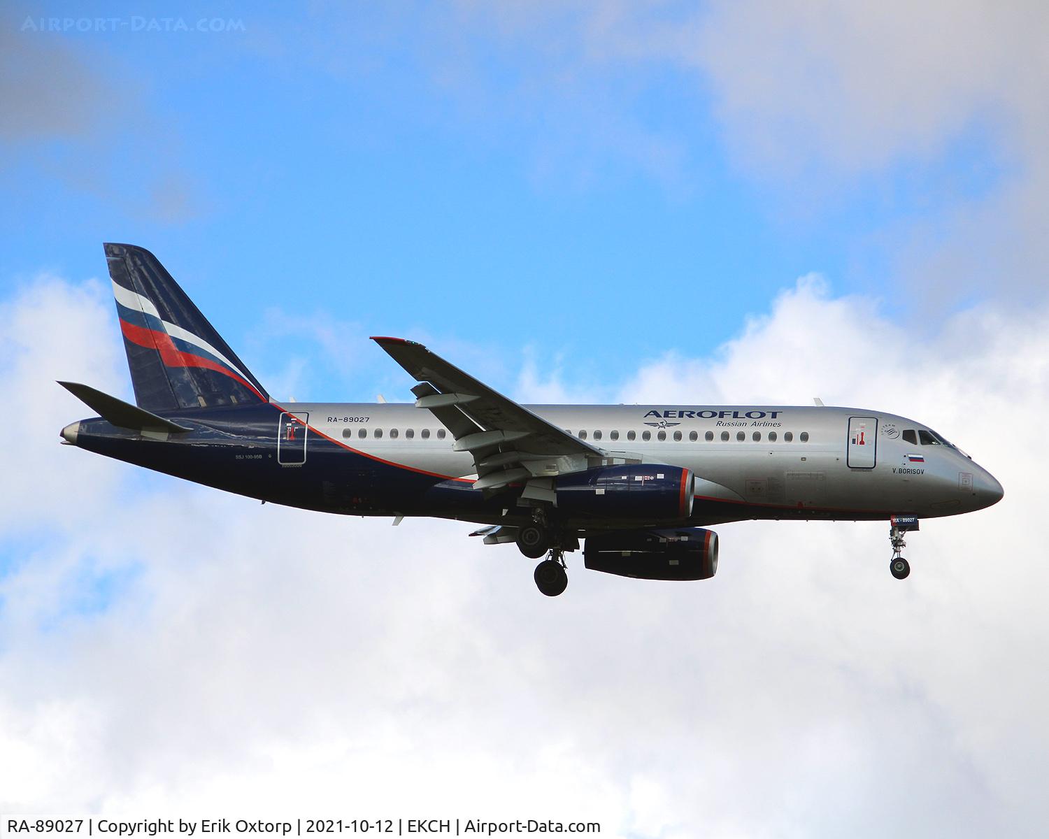 RA-89027, 2014 Sukhoi SuperJet 100-95B C/N 95053, RA-89027 landing rw 04L