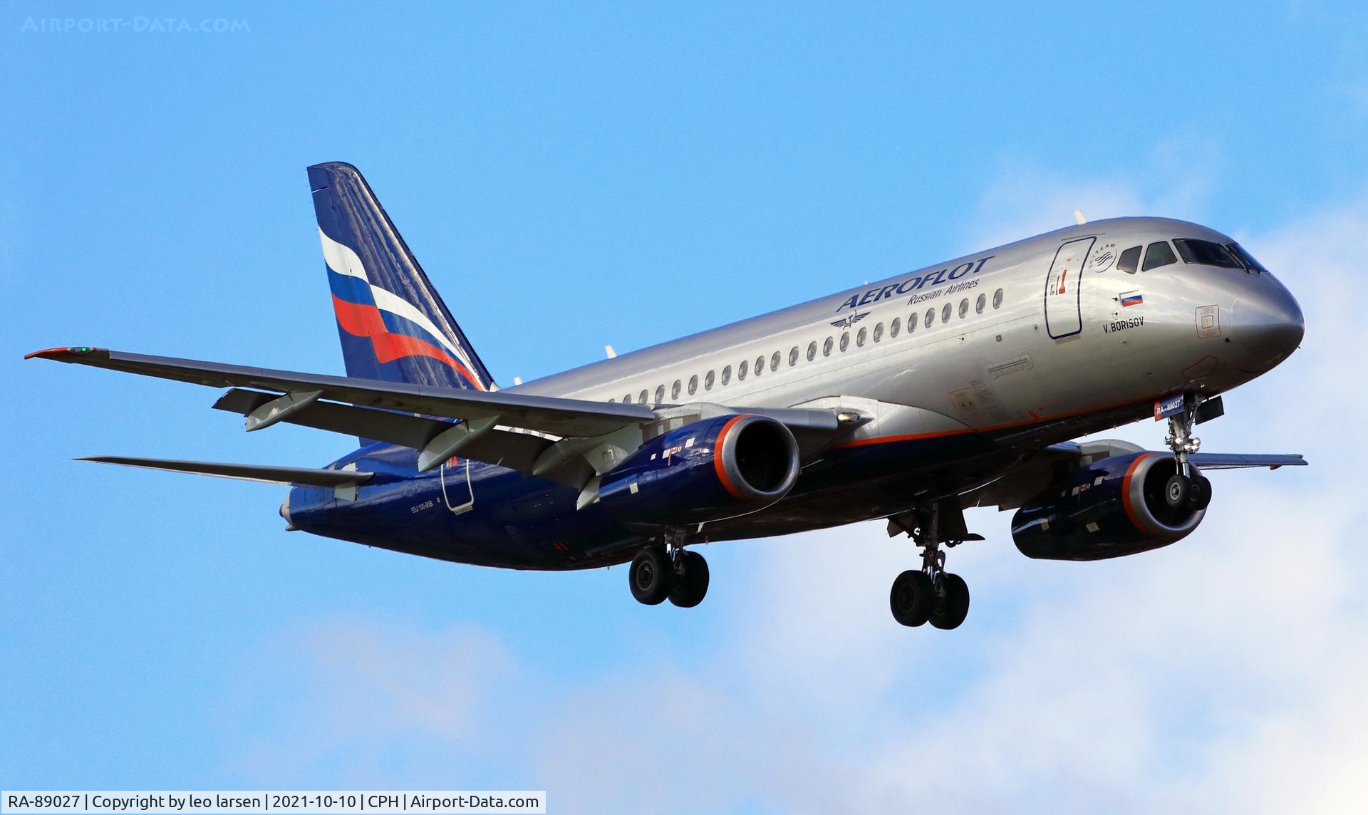 RA-89027, 2014 Sukhoi SuperJet 100-95B C/N 95053, Copenhagen 10.10.2021 L/D R-04L