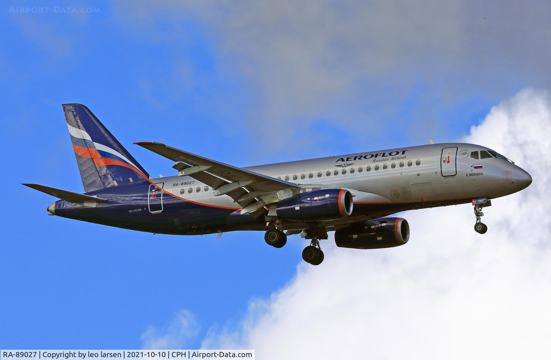 RA-89027, 2014 Sukhoi SuperJet 100-95B C/N 95053, Copenhagen 10-10-2021 L/D R-04L